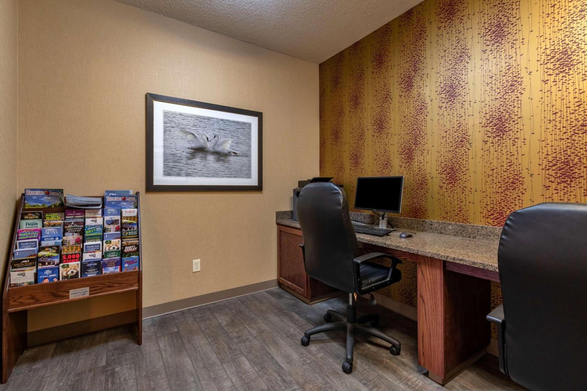 Best Western Plus Chelsea Hotel photo 44
