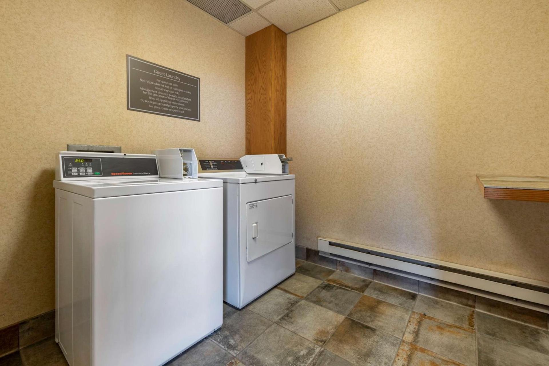 Best Western Plus Chelsea Hotel photo 46