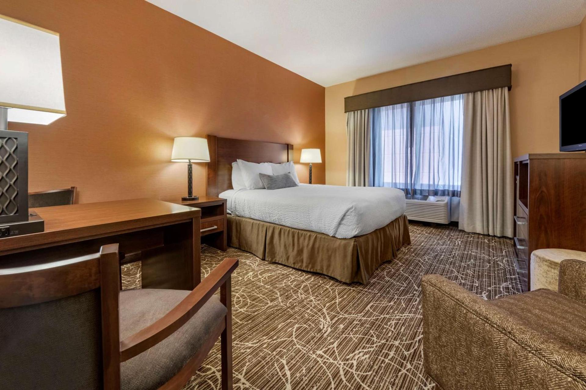 Best Western Plus Chelsea Hotel photo 23