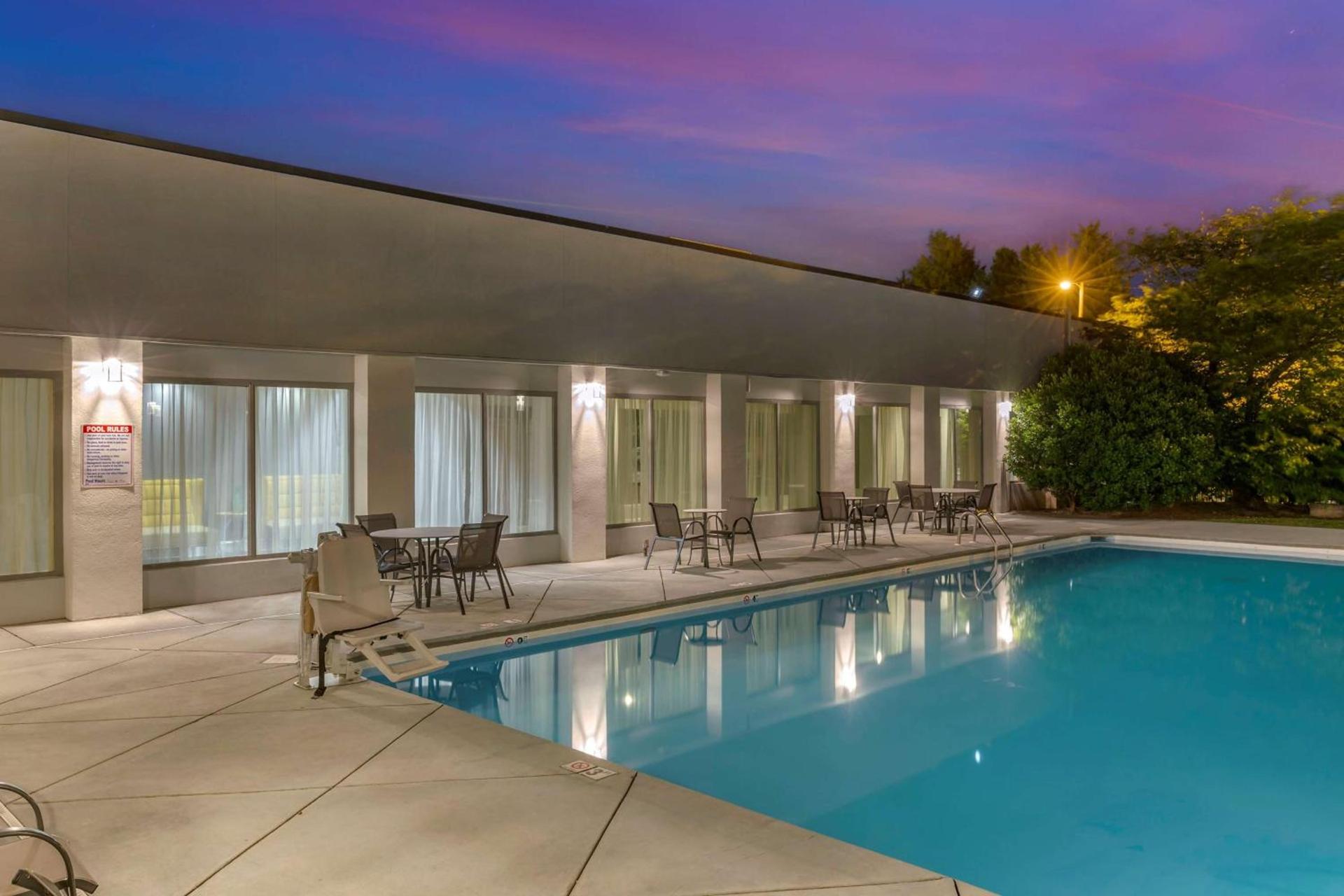 Best Western Plus University Inn photo 35