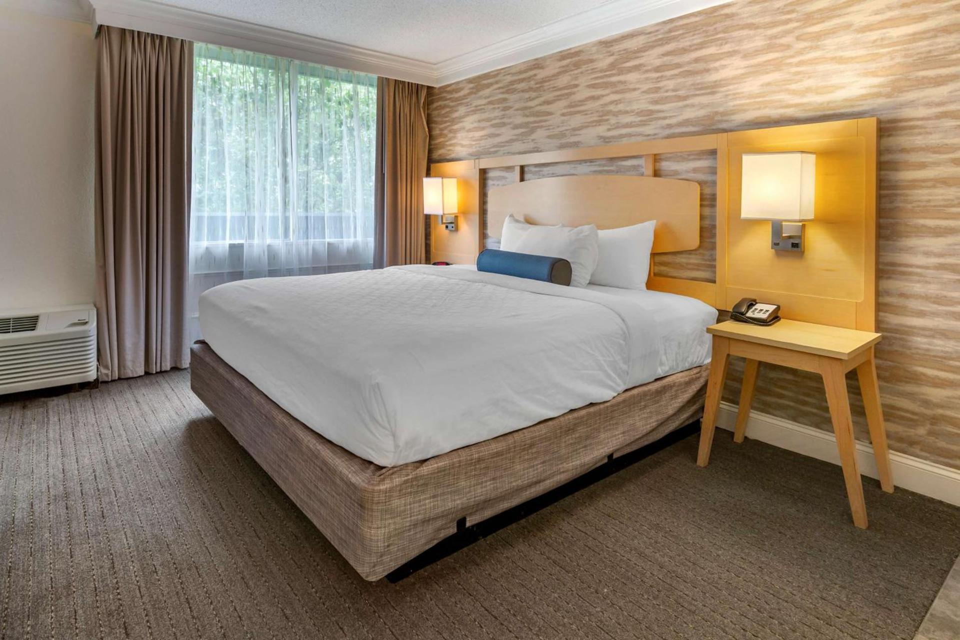 Best Western Plus University Inn photo 23