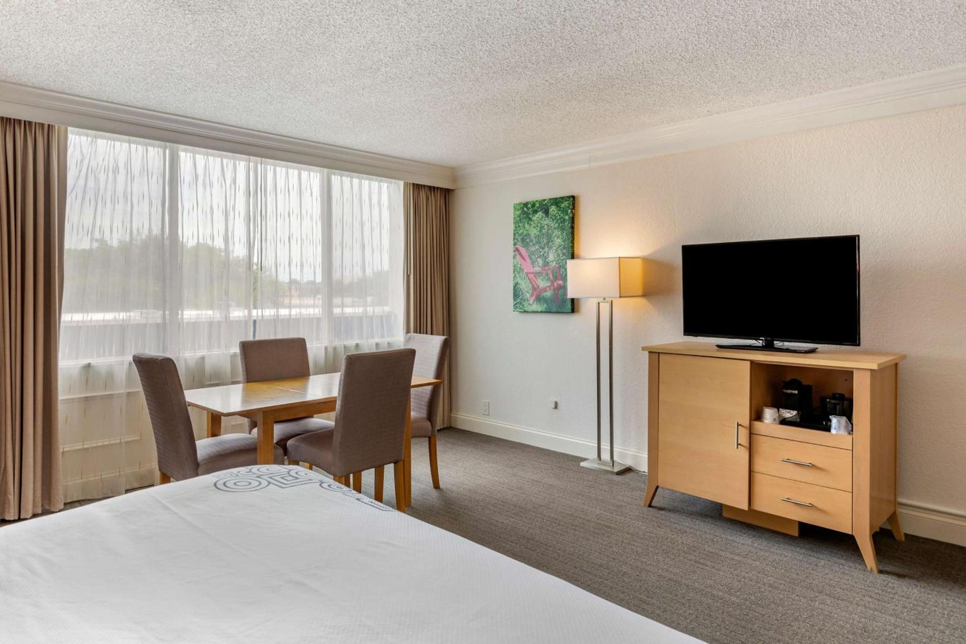 Best Western Plus University Inn photo 20