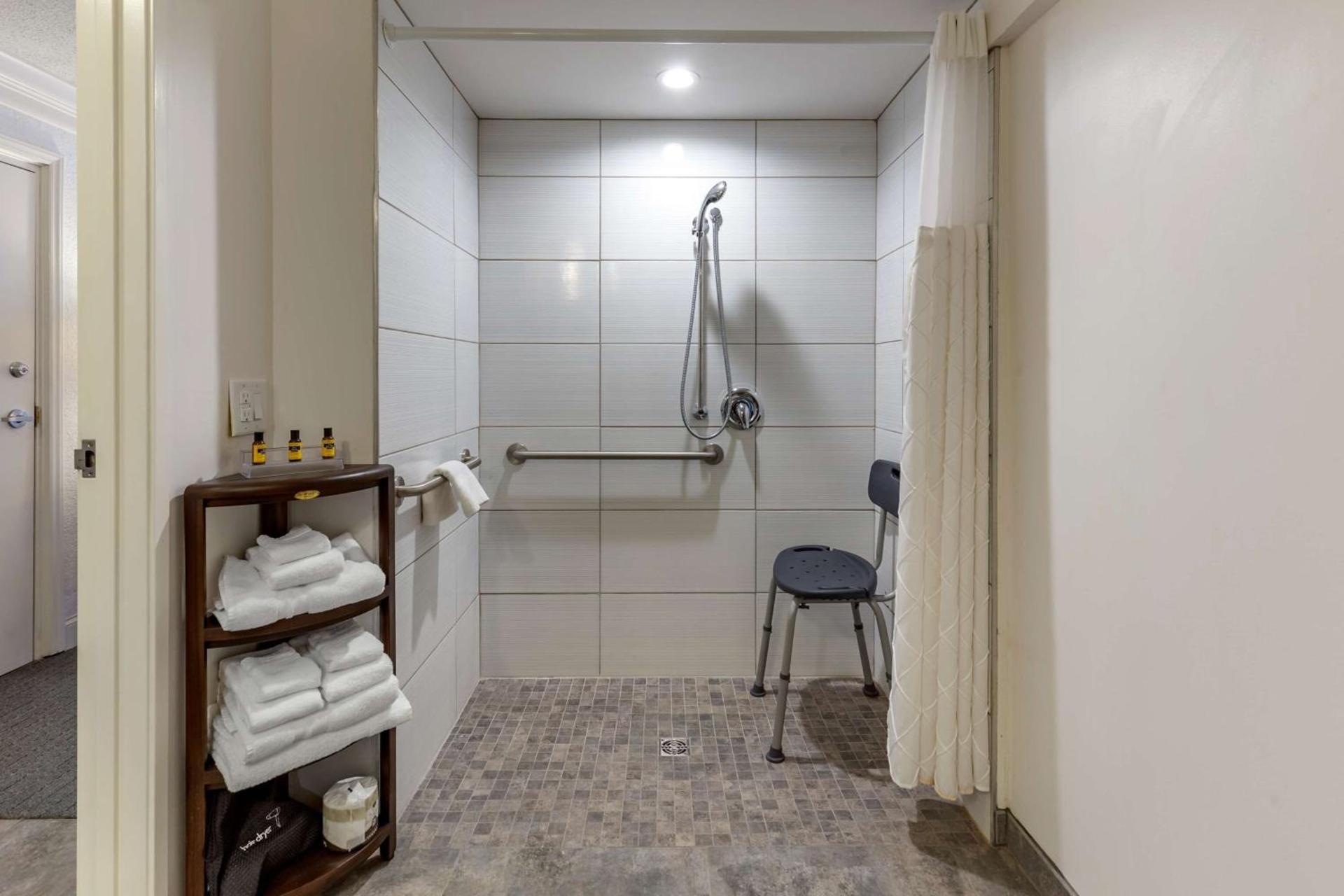 Best Western Plus University Inn photo 31