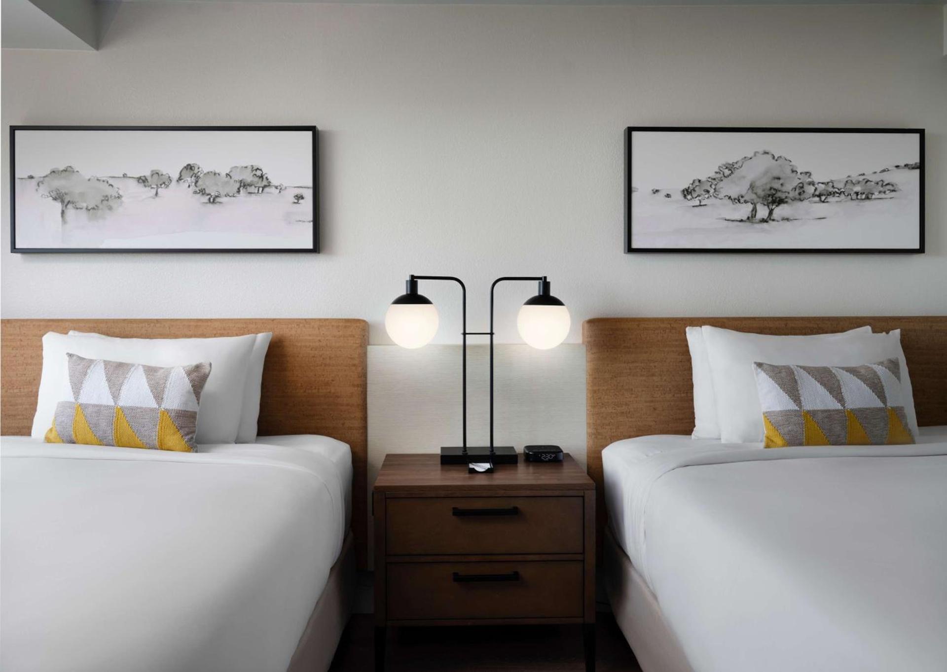 Sonesta Irvine John Wayne Airport photo 6