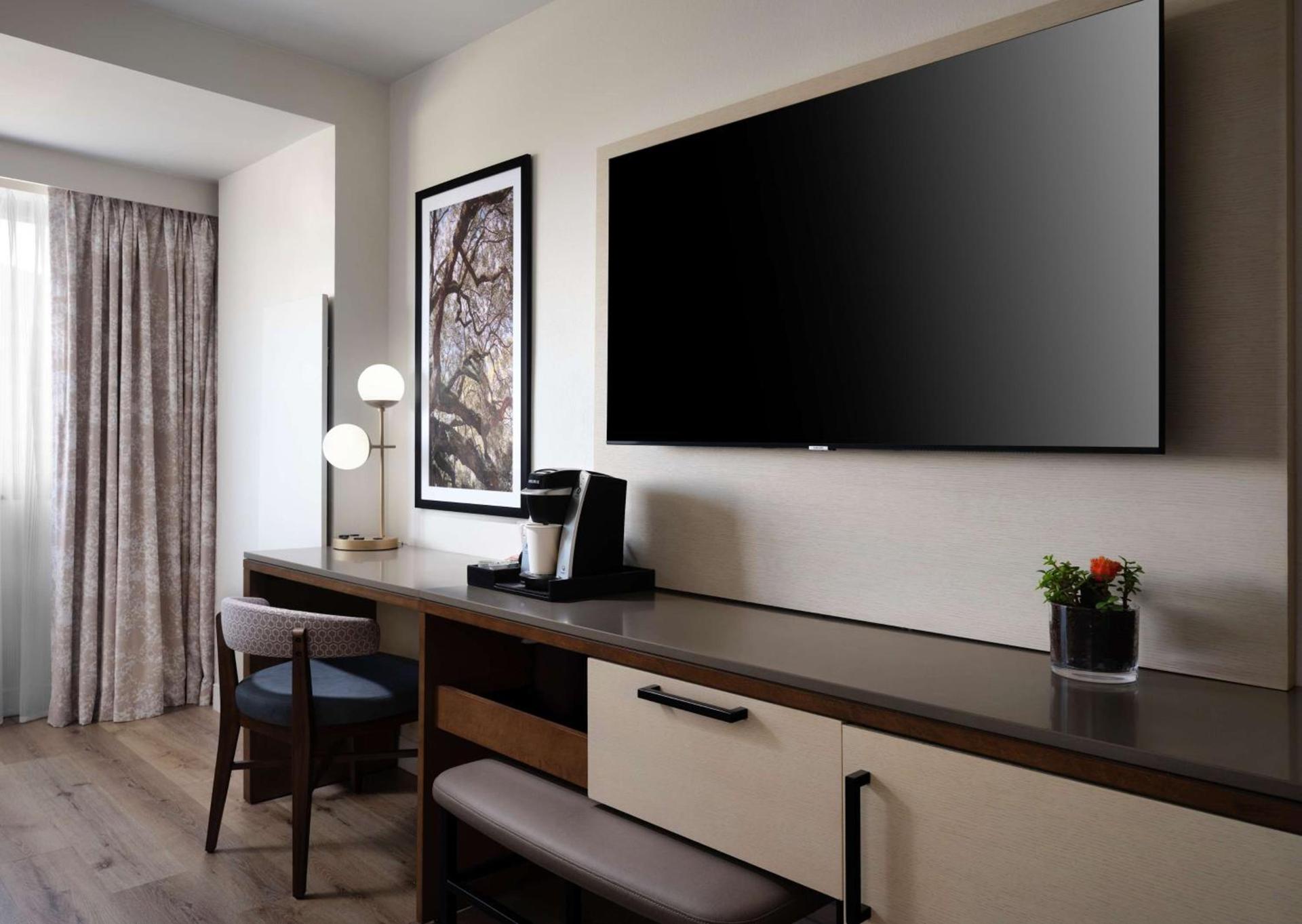 Sonesta Irvine John Wayne Airport photo 9