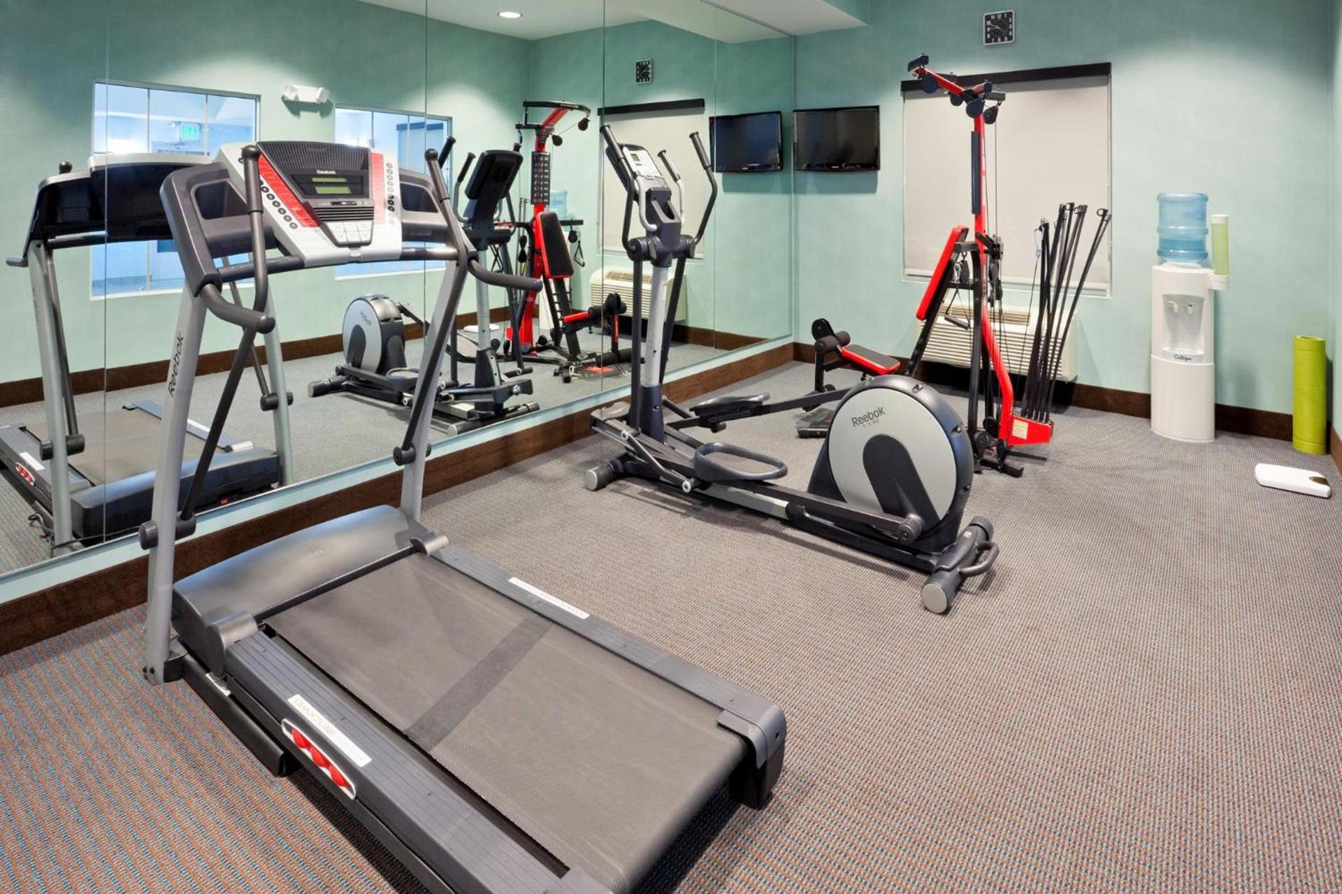 Holiday Inn Express Hotel & Suites West Coxsackie by IHG photo 43