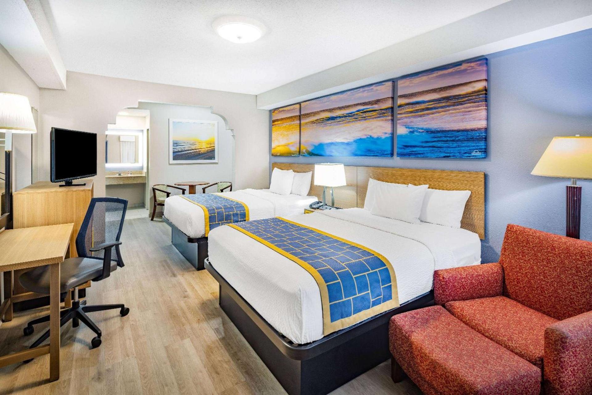 Days Inn & Suites by Wyndham Savannah Midtown photo 33