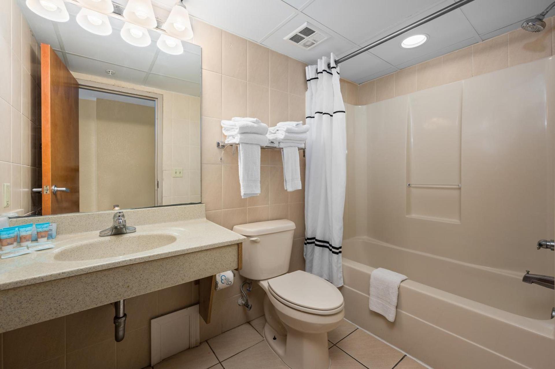 Crystal Beach Hotel photo 31