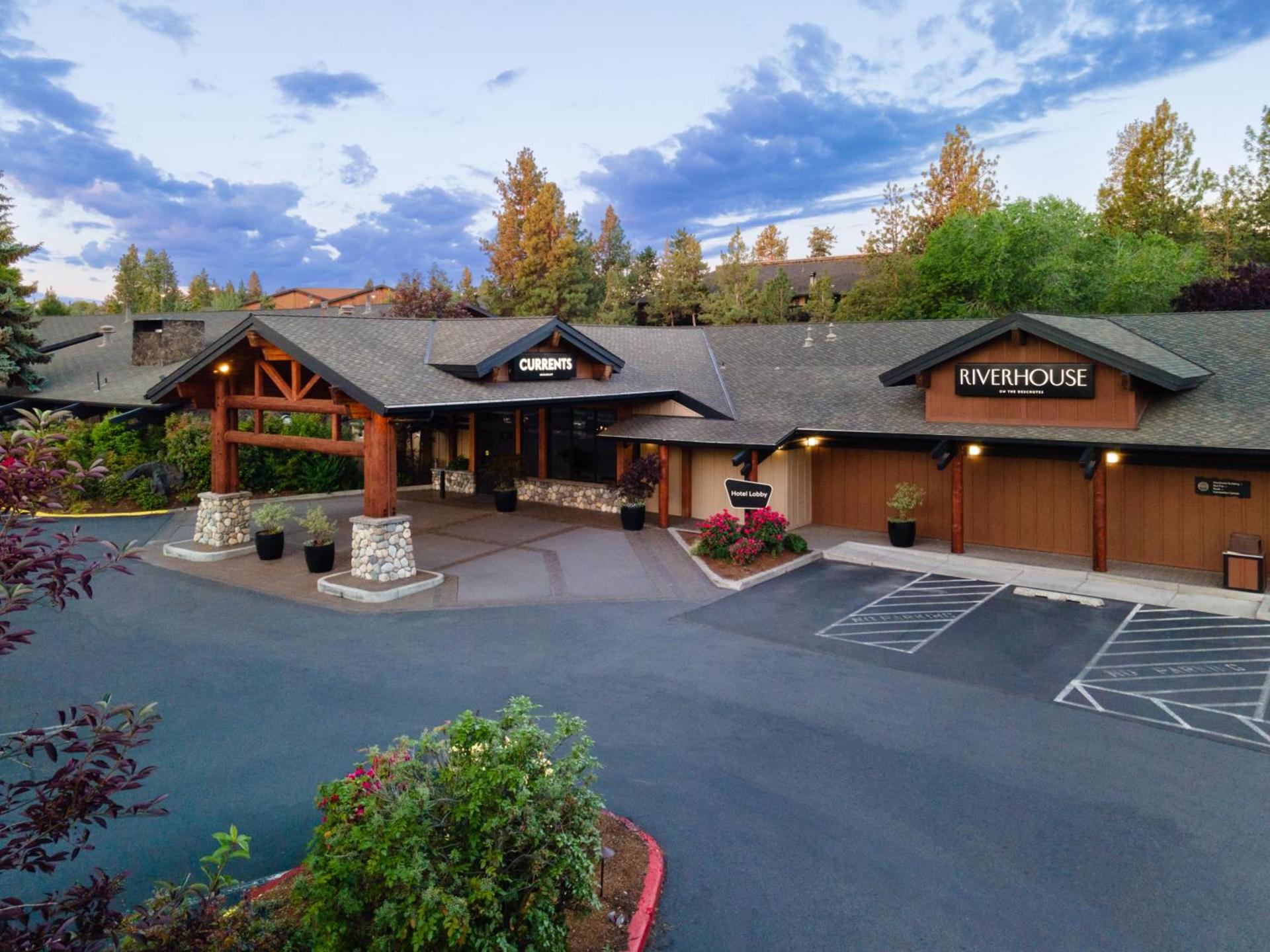 Riverhouse Lodge photo 2