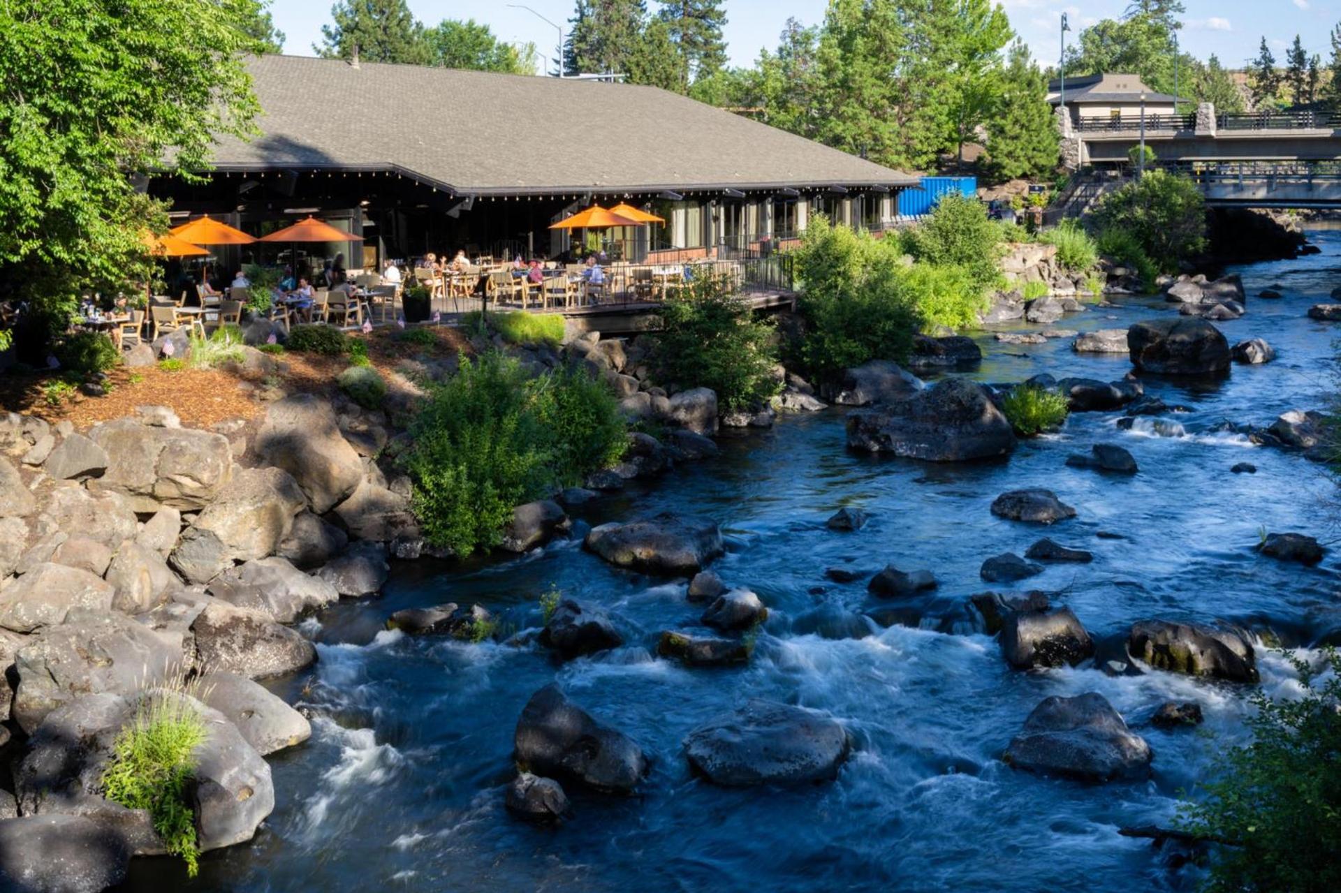 Riverhouse Lodge photo 9