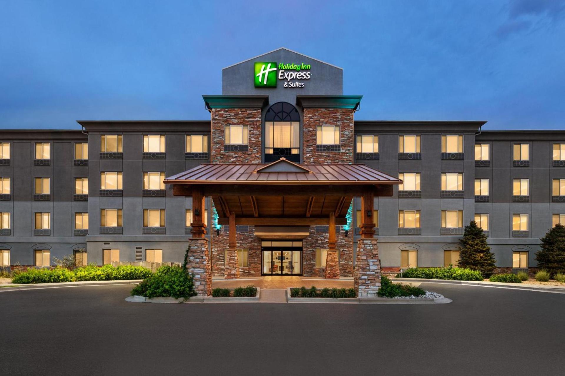 Holiday Inn Express & Suites Denver Airport by IHG photo 1