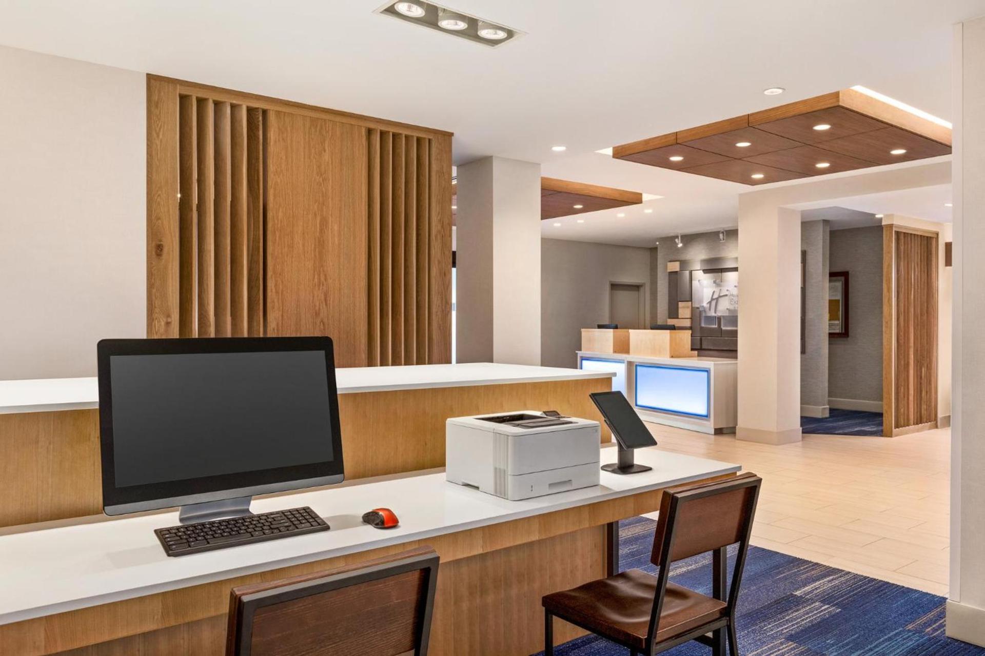 Holiday Inn Express & Suites Denver Airport by IHG photo 39