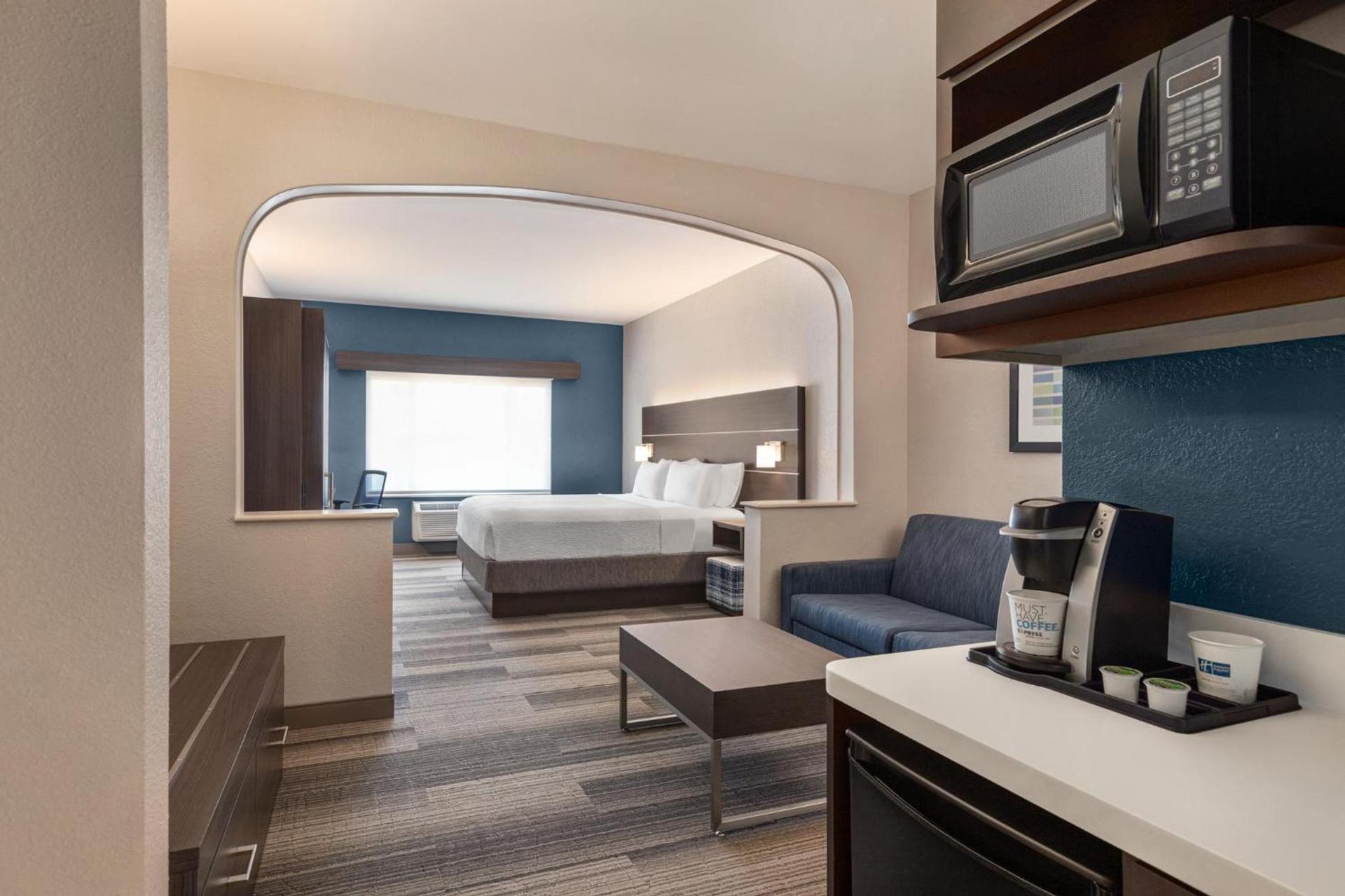 Holiday Inn Express & Suites Denver Airport by IHG photo 41