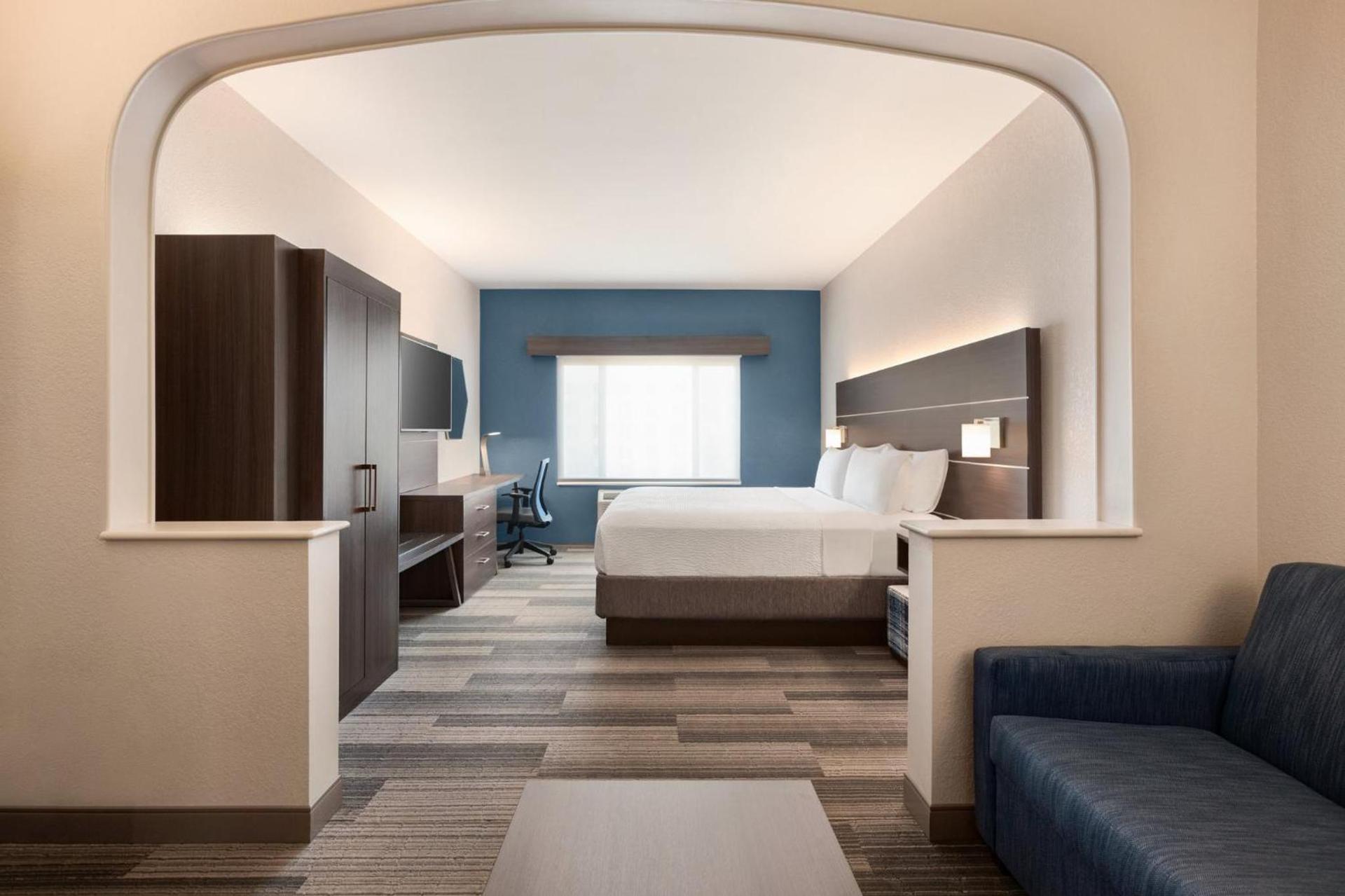 Holiday Inn Express & Suites Denver Airport by IHG photo 44