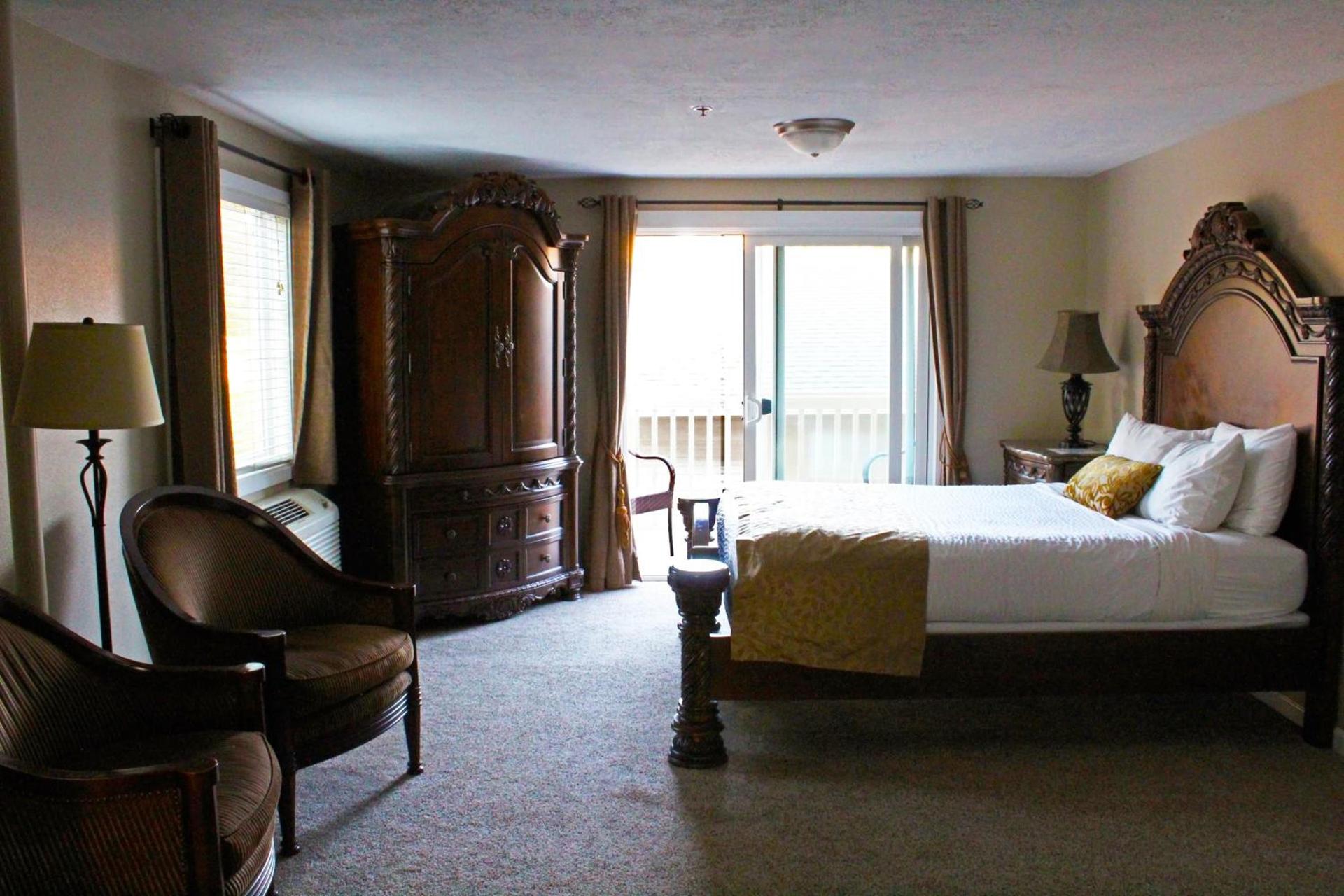 Silverton Inn & Suites photo 27