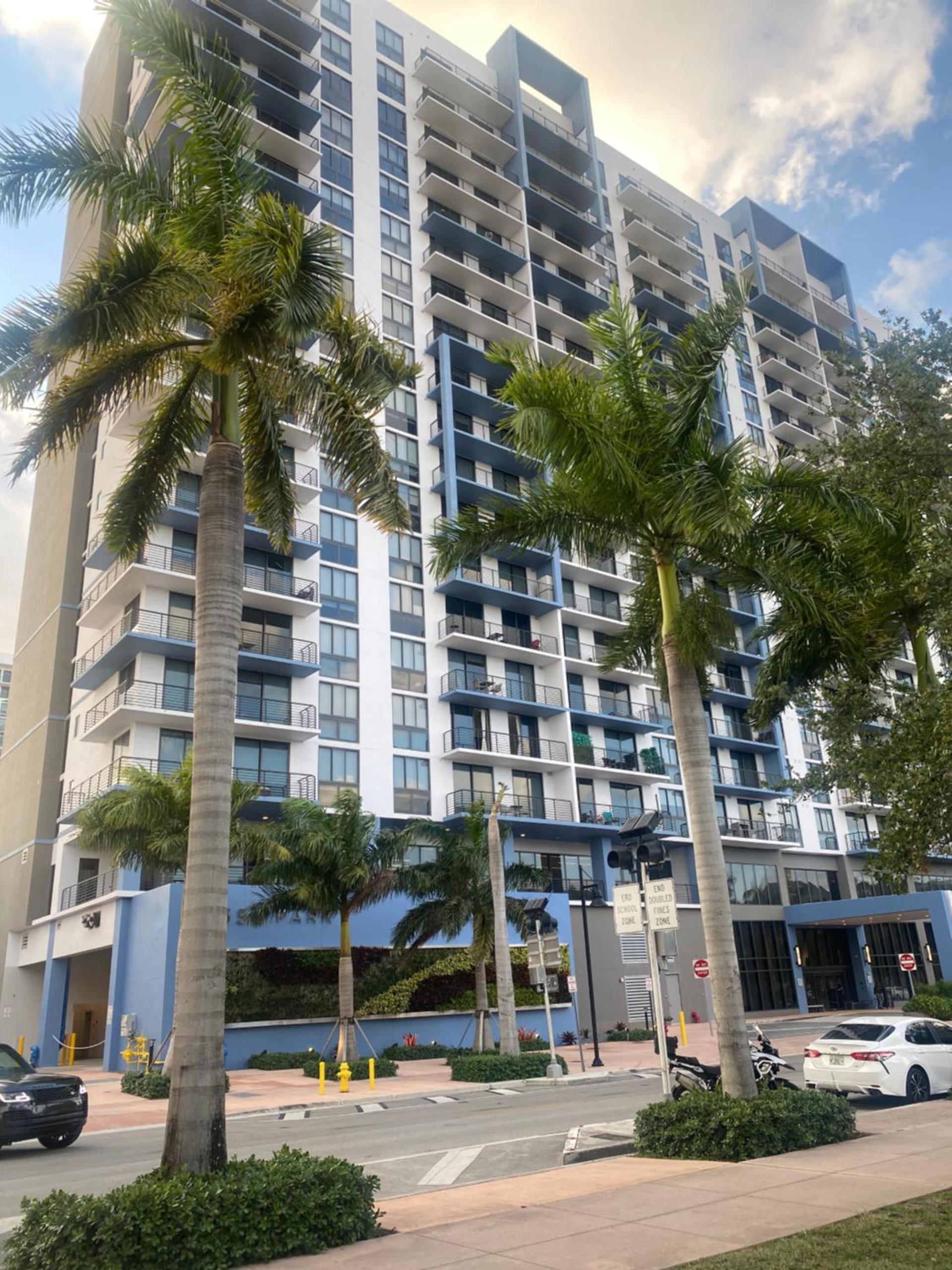 DOWNTOWN DORAL, FLORIDA. NEW CONDO STYLE RESORT. photo 1