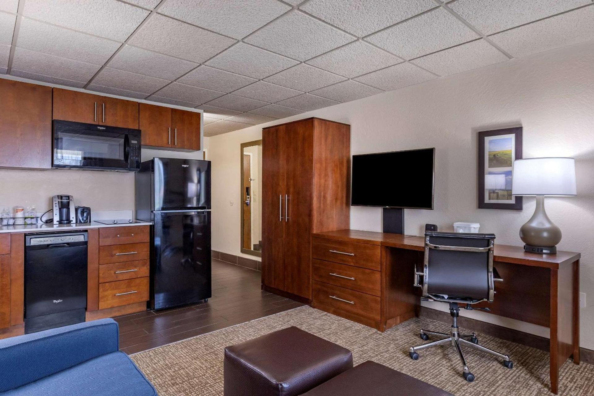 Garner Hotel Butte by IHG photo 6