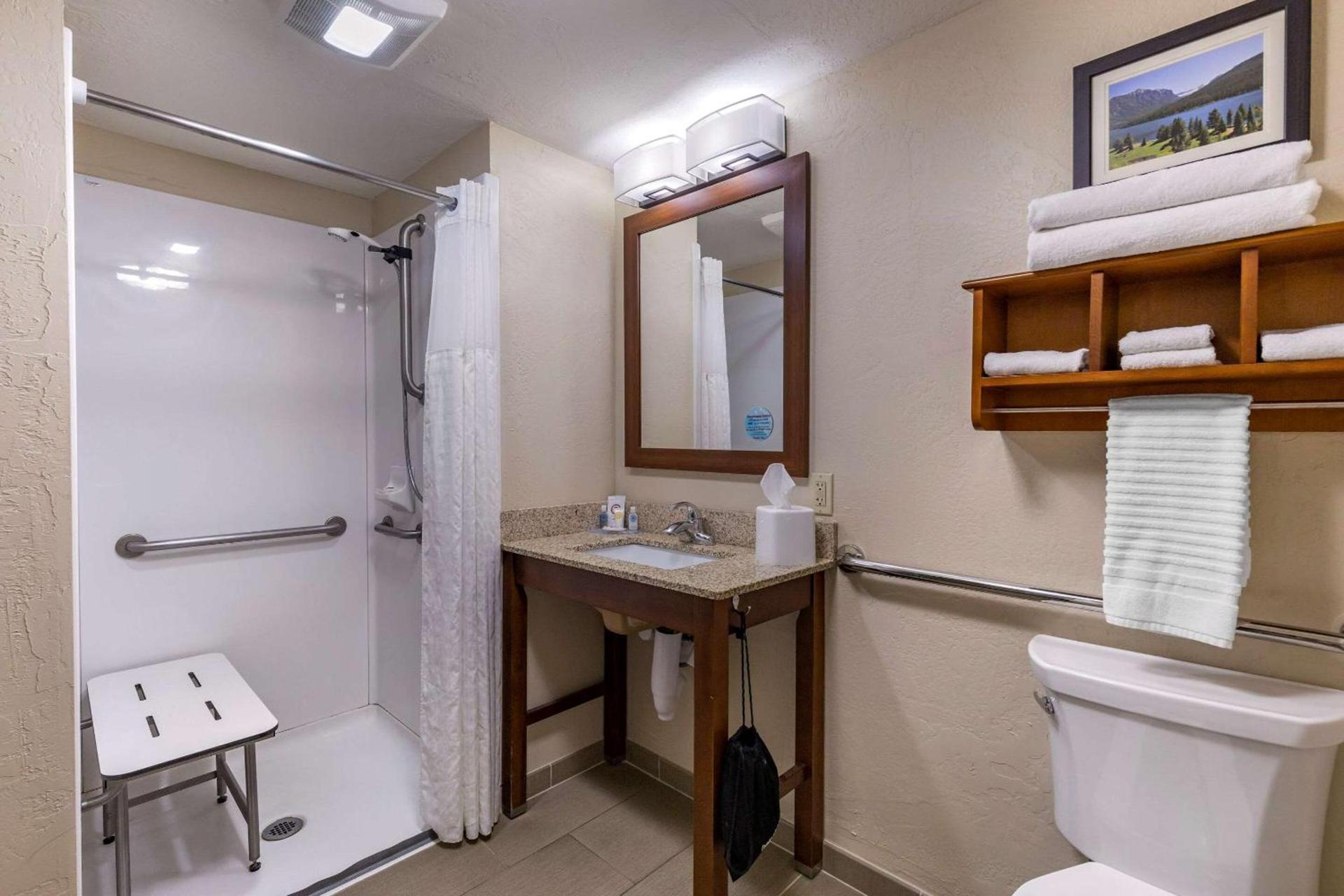 Garner Hotel Butte by IHG photo 20
