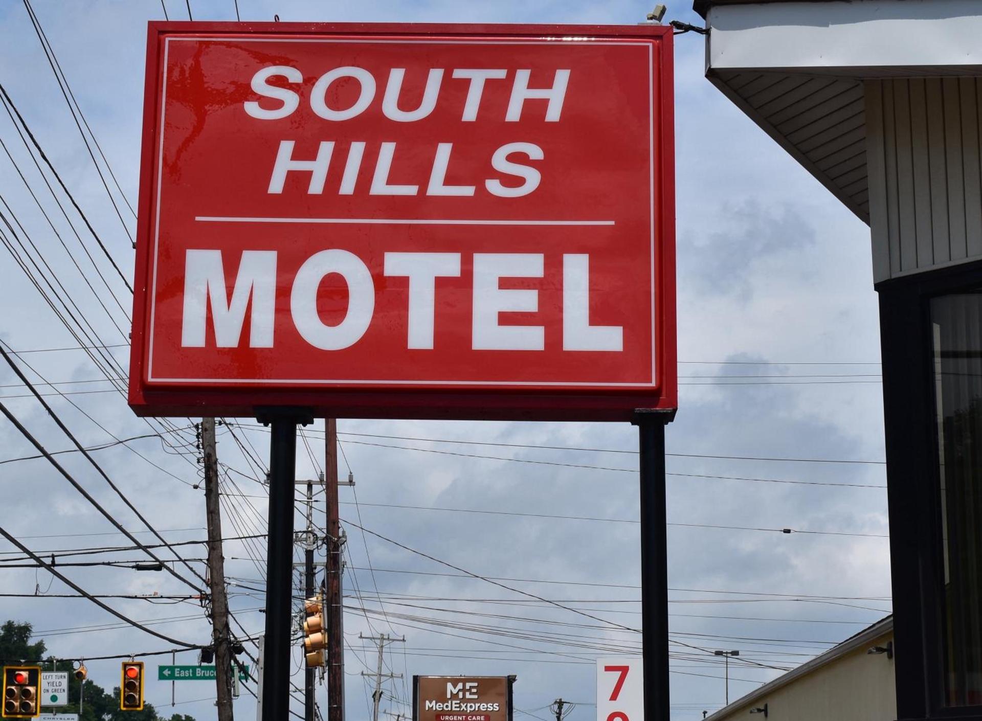 South Hills Motel photo 37