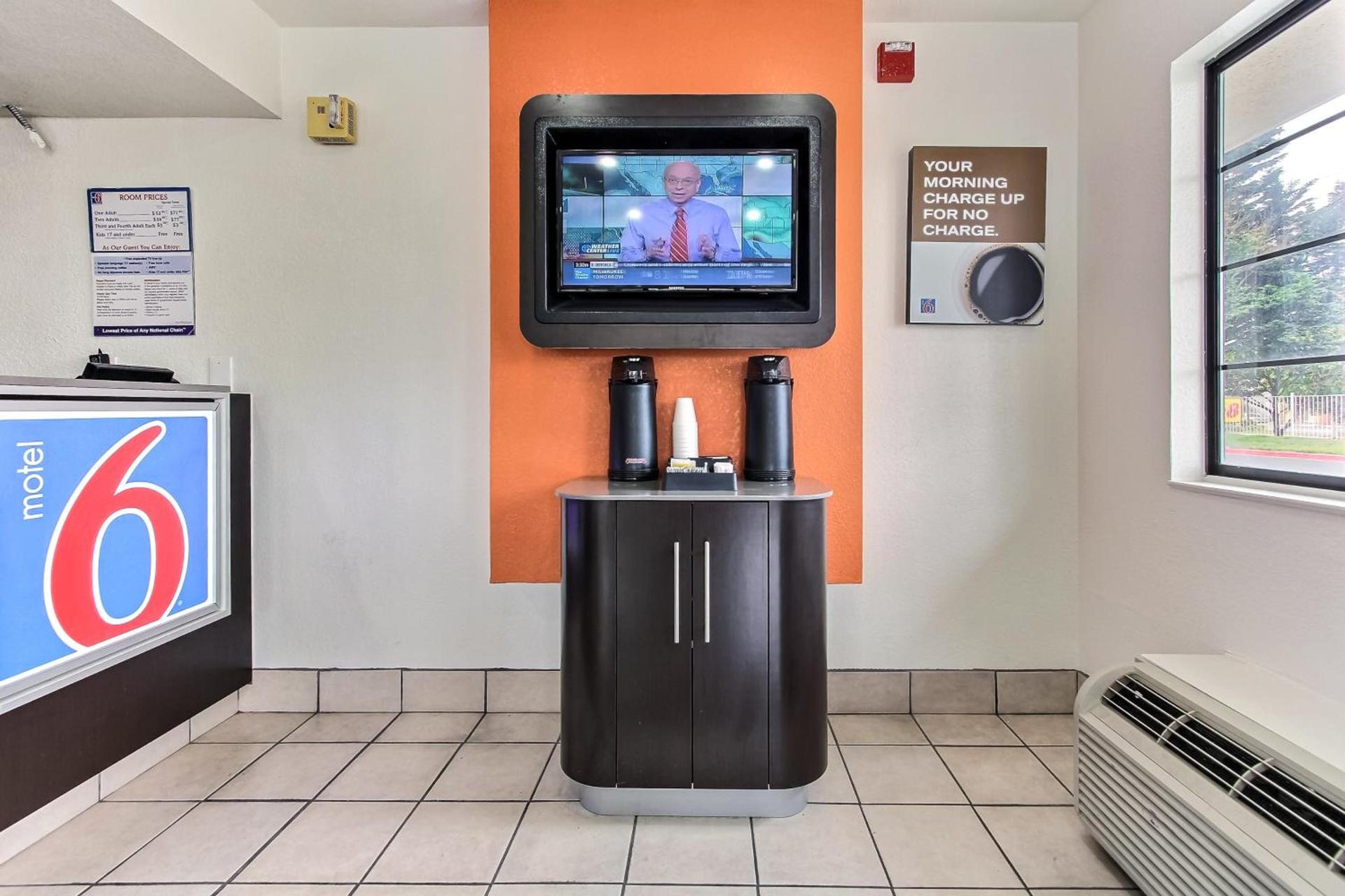 Motel 6-Salinas, CA - North Monterey Area photo 14