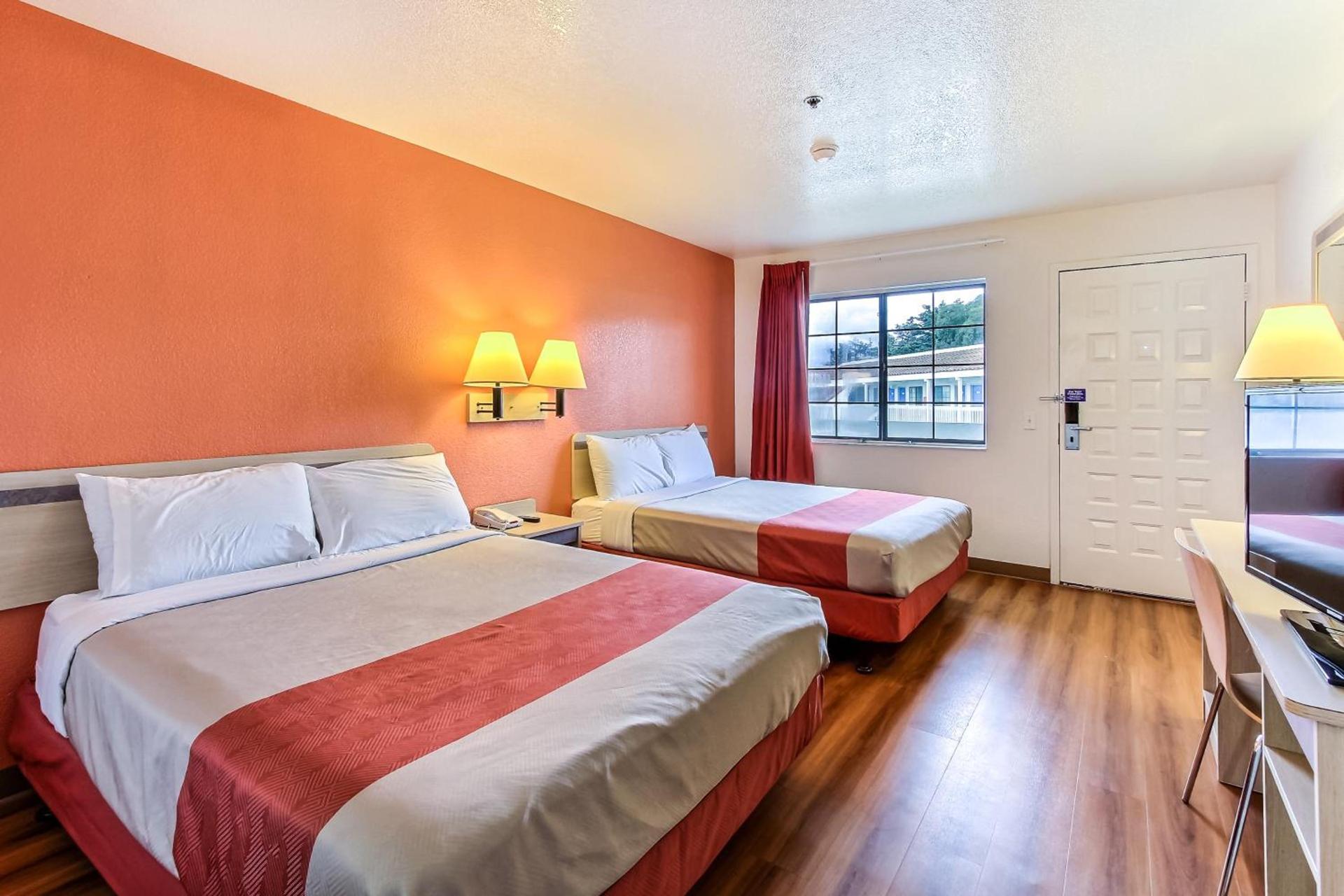 Motel 6-Salinas, CA - North Monterey Area photo 5