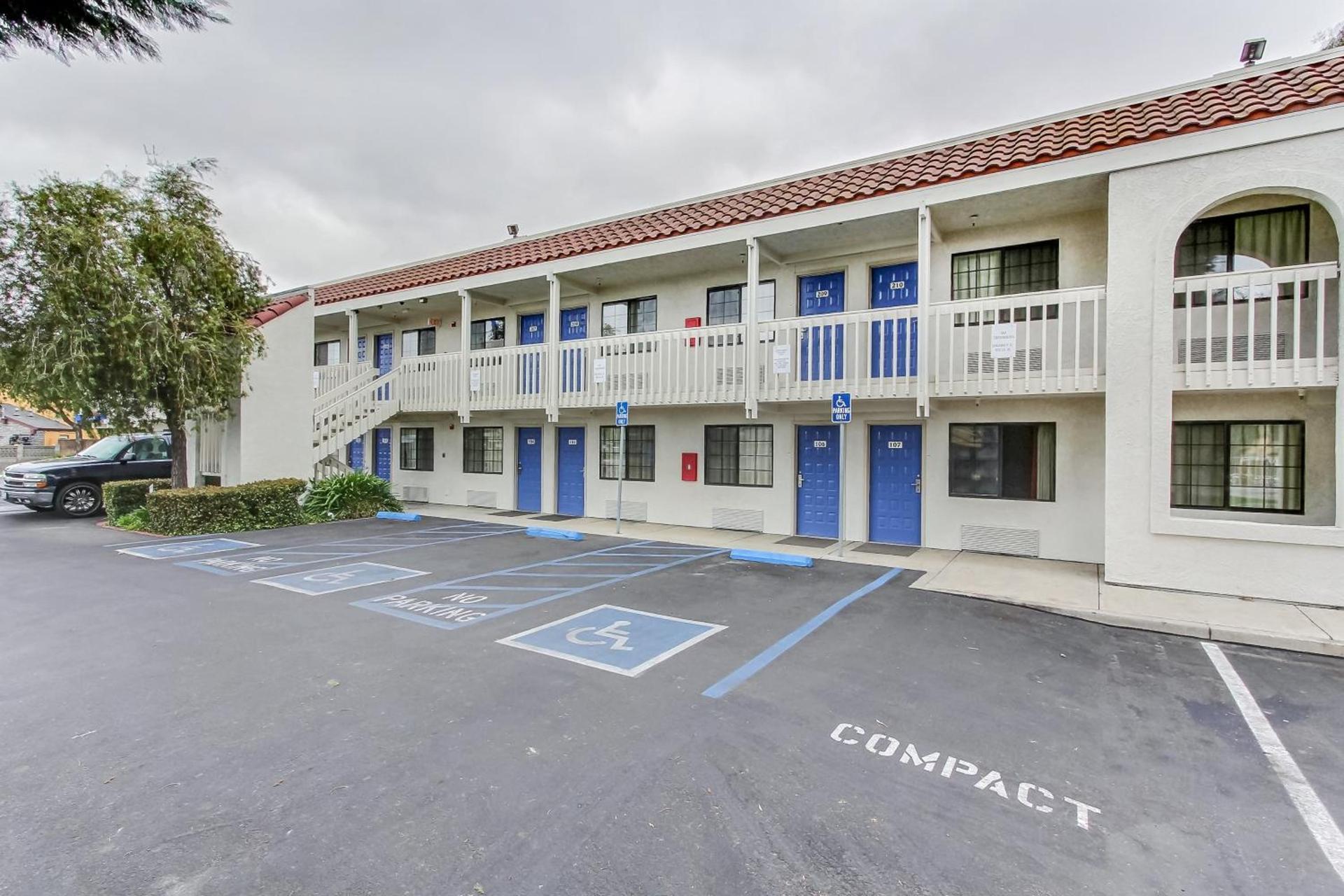 Motel 6-Salinas, CA - North Monterey Area photo 17