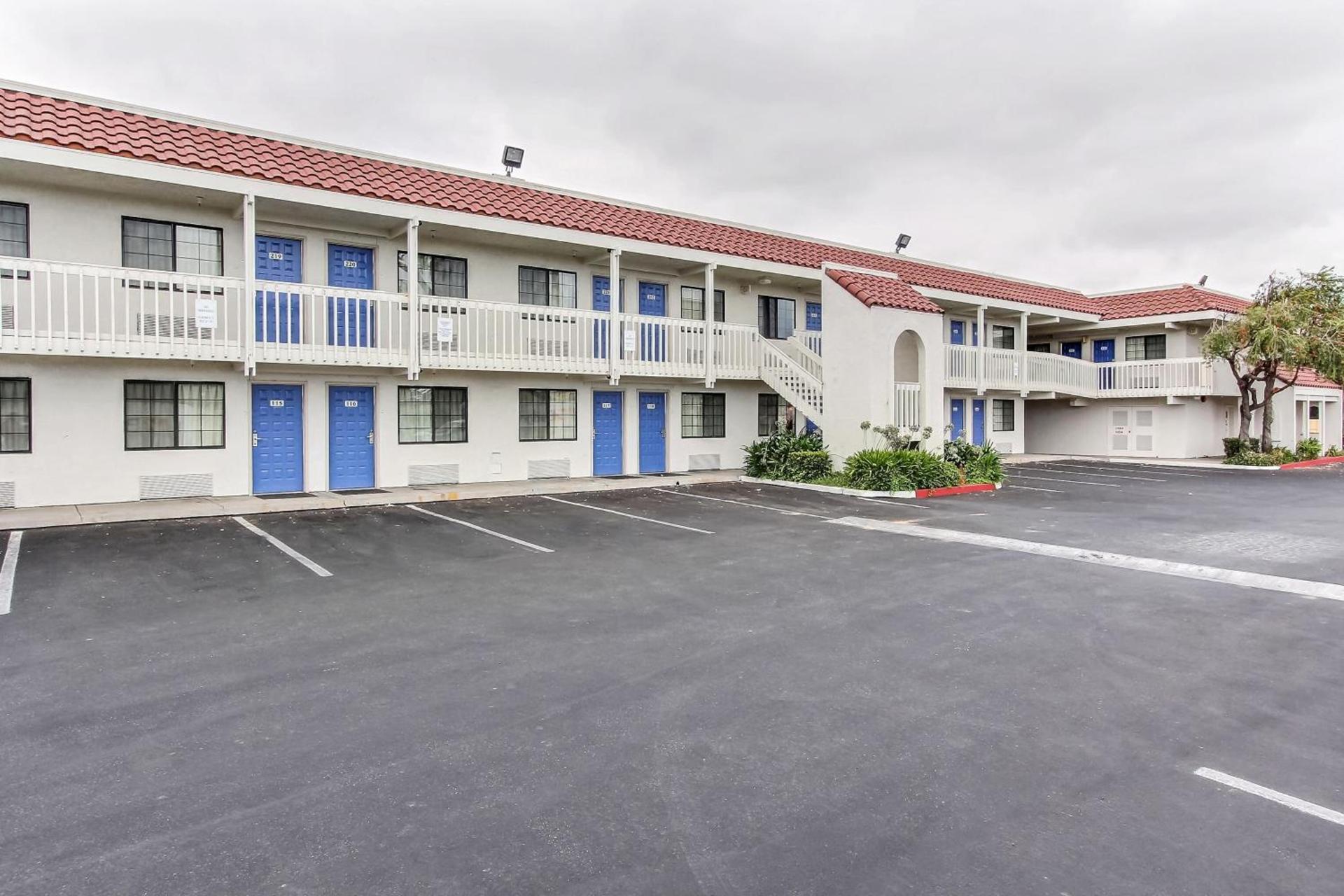 Motel 6-Salinas, CA - North Monterey Area photo 15