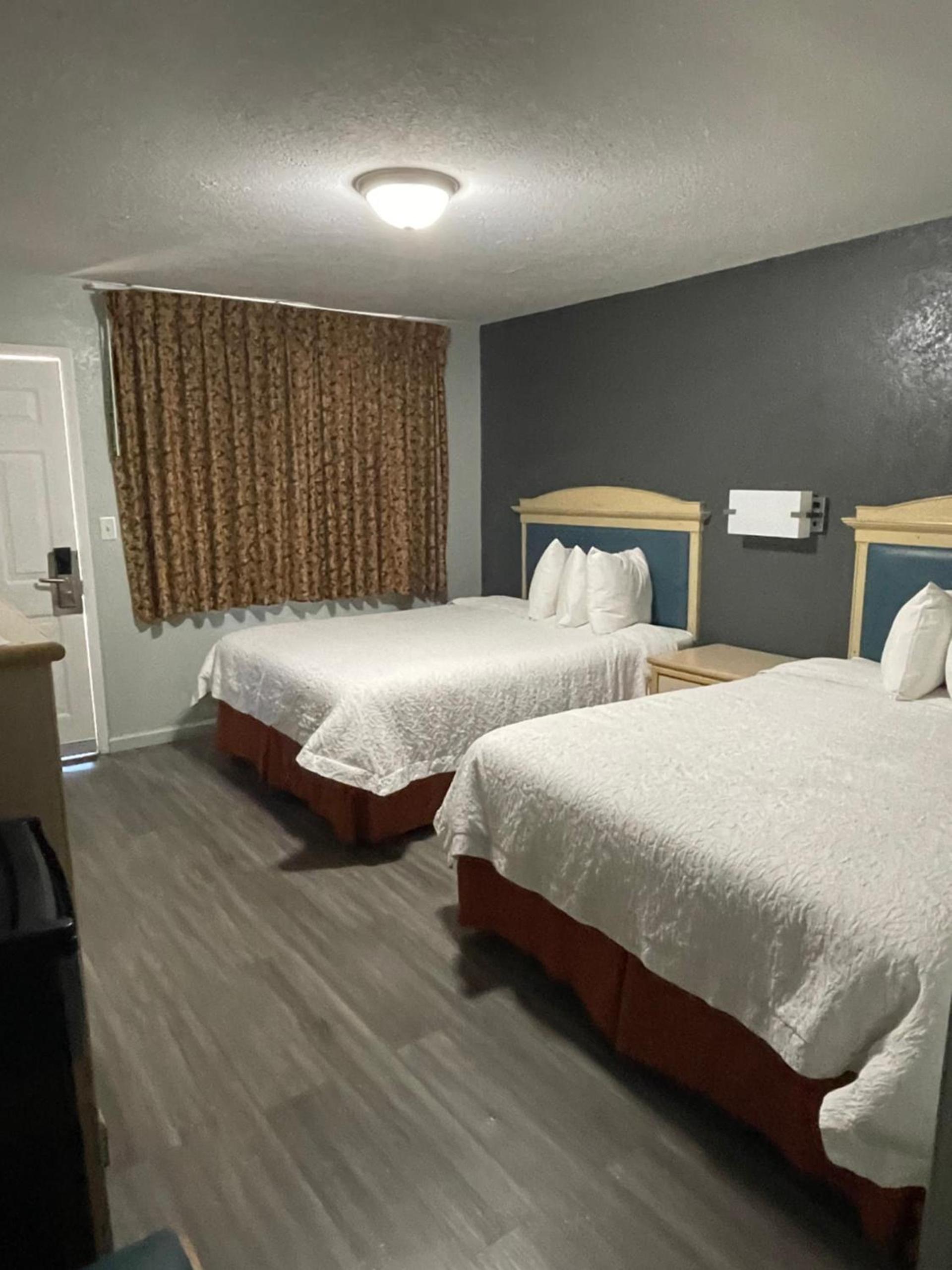 Stratford Inn photo 15