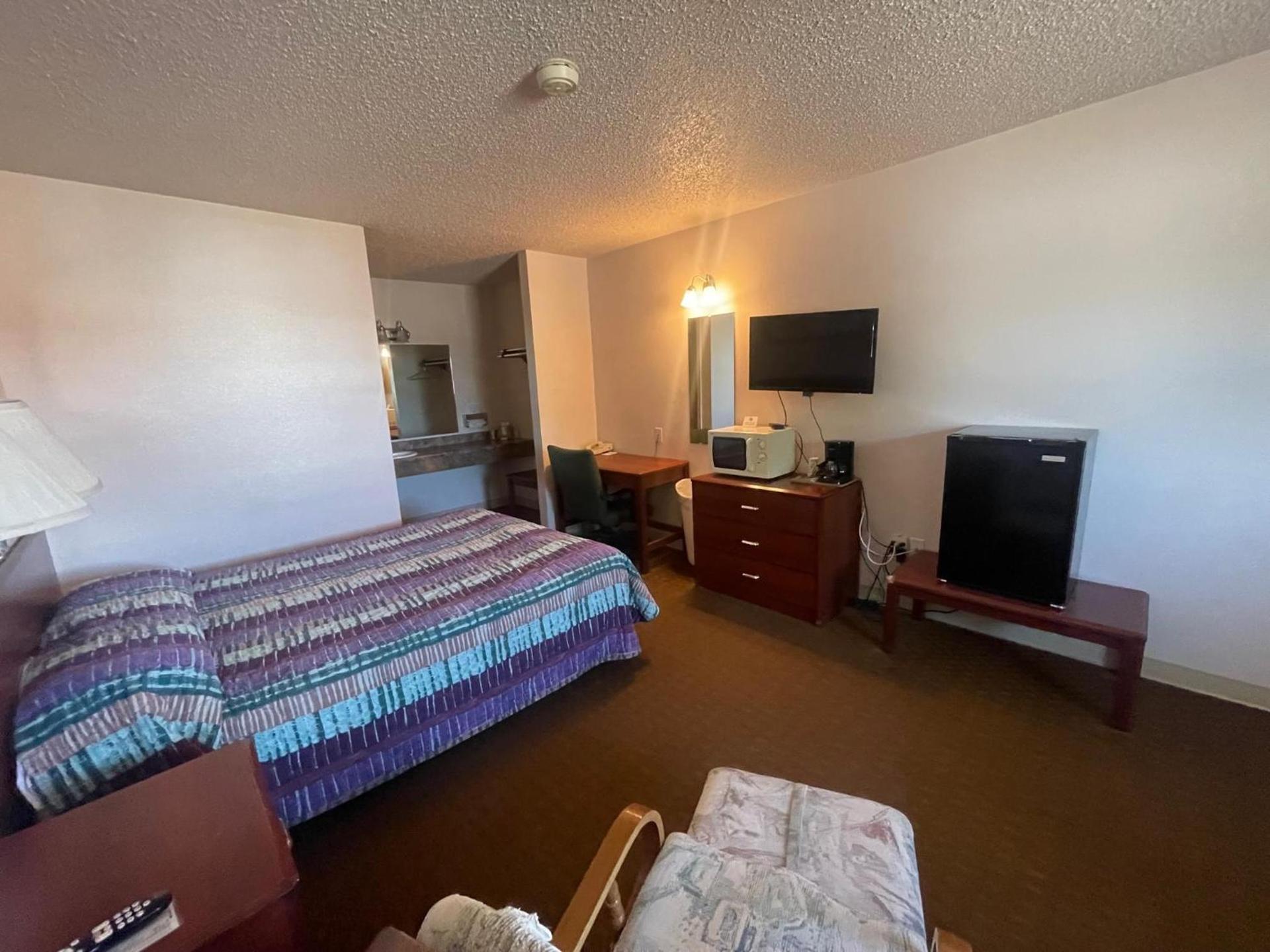 Riverside Inn photo 14