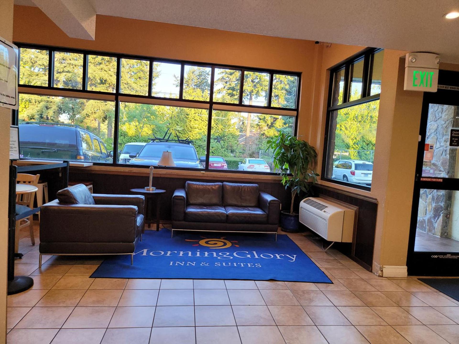 MorningGlory Inn & Suites photo 18