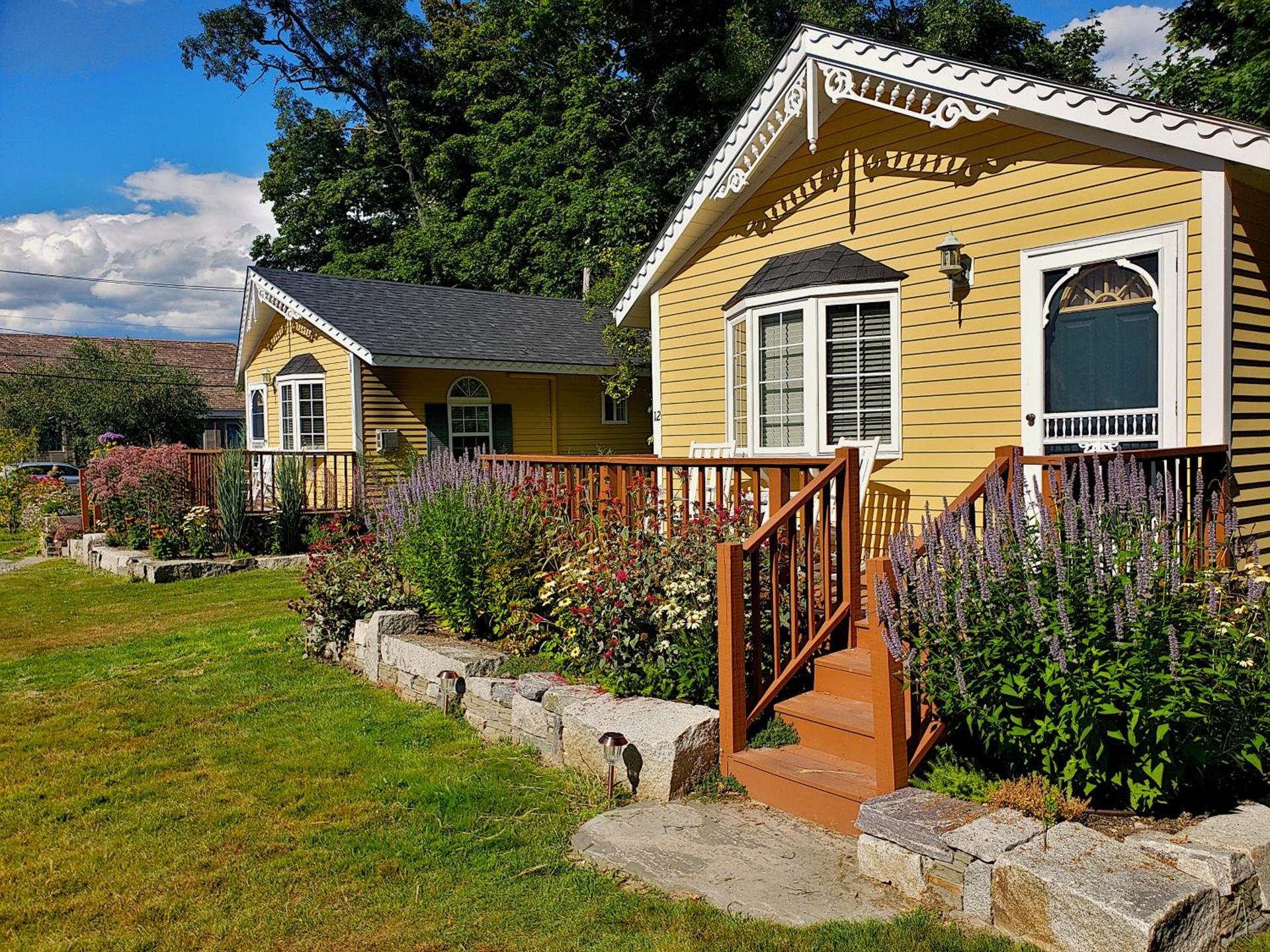 Sand Bar Cottage Inn photo 49