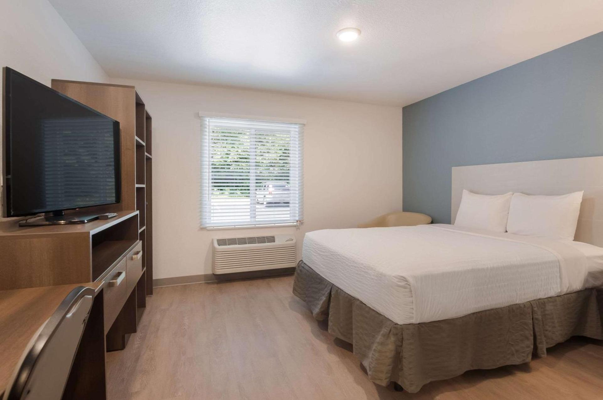 WoodSpring Suites Lynchburg VA photo 8
