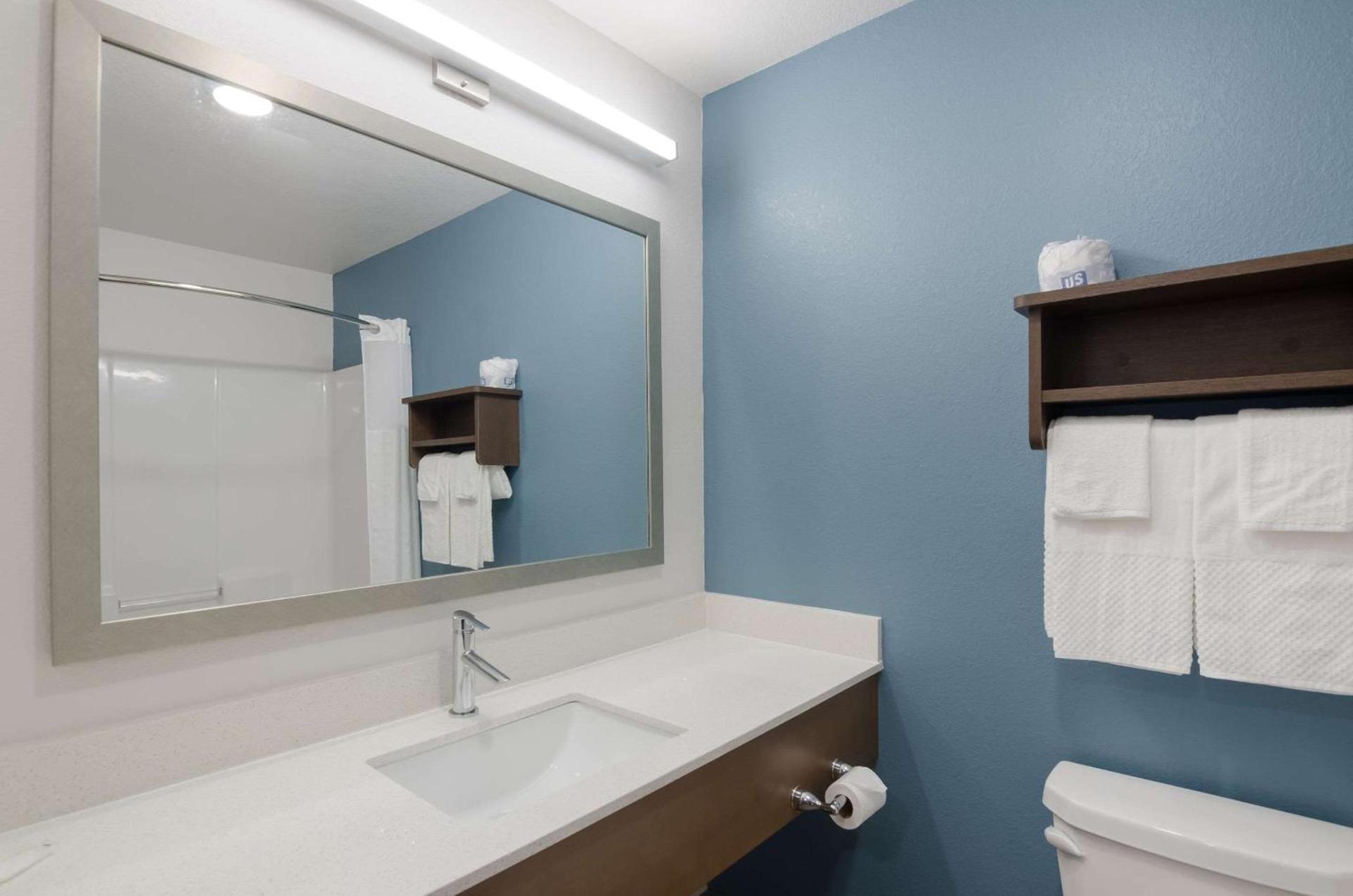 WoodSpring Suites Lynchburg VA photo 18