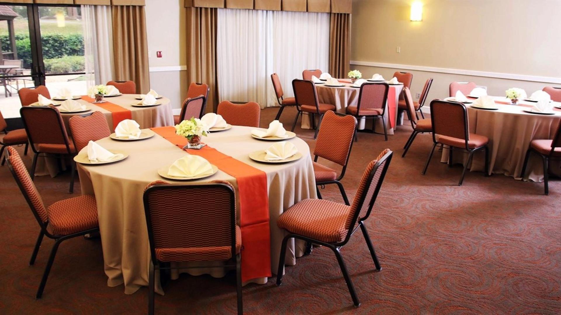 Holiday Inn Express Tifton by IHG photo 31