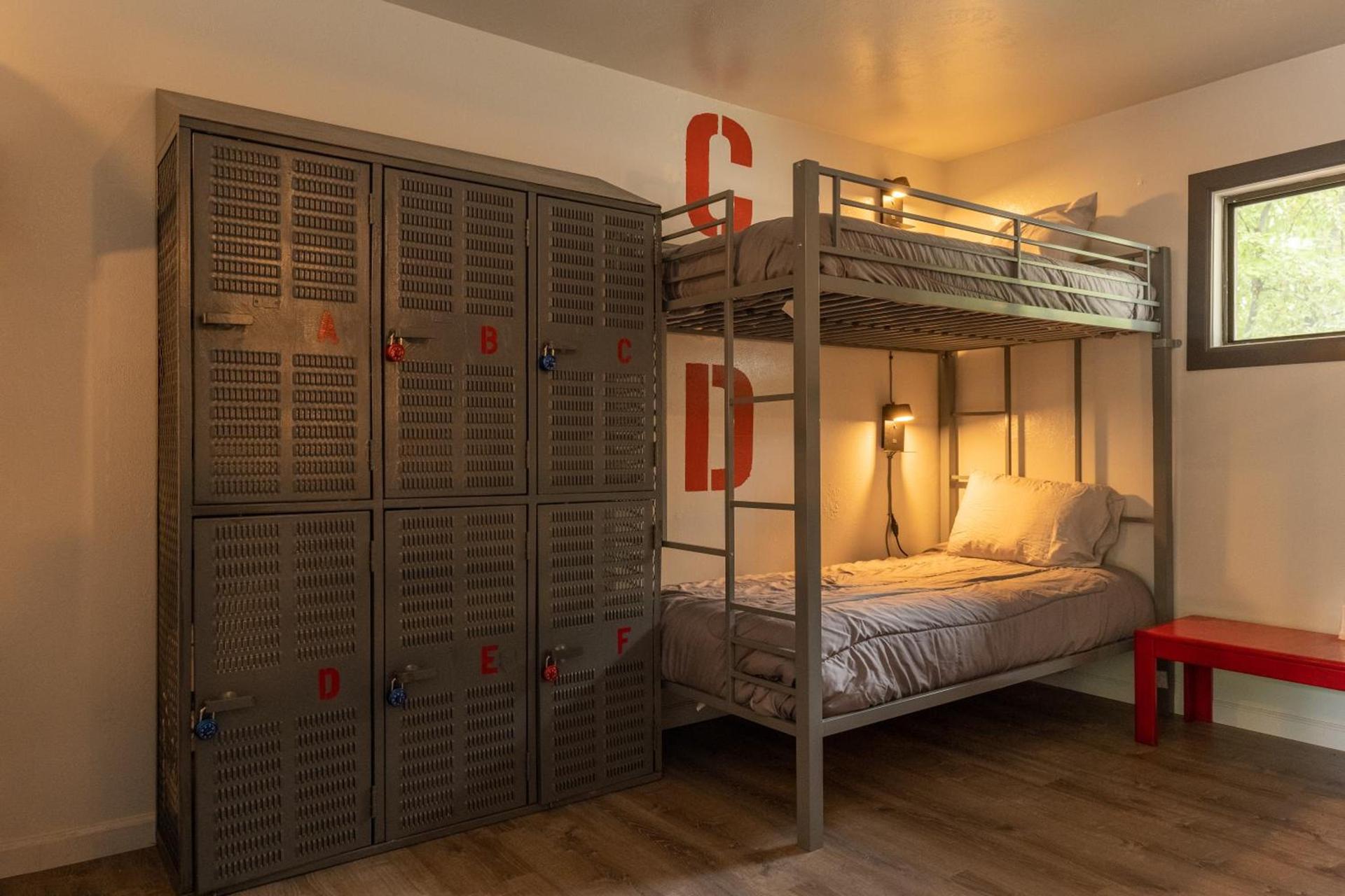 The Junction Hotel and Hostel photo 4