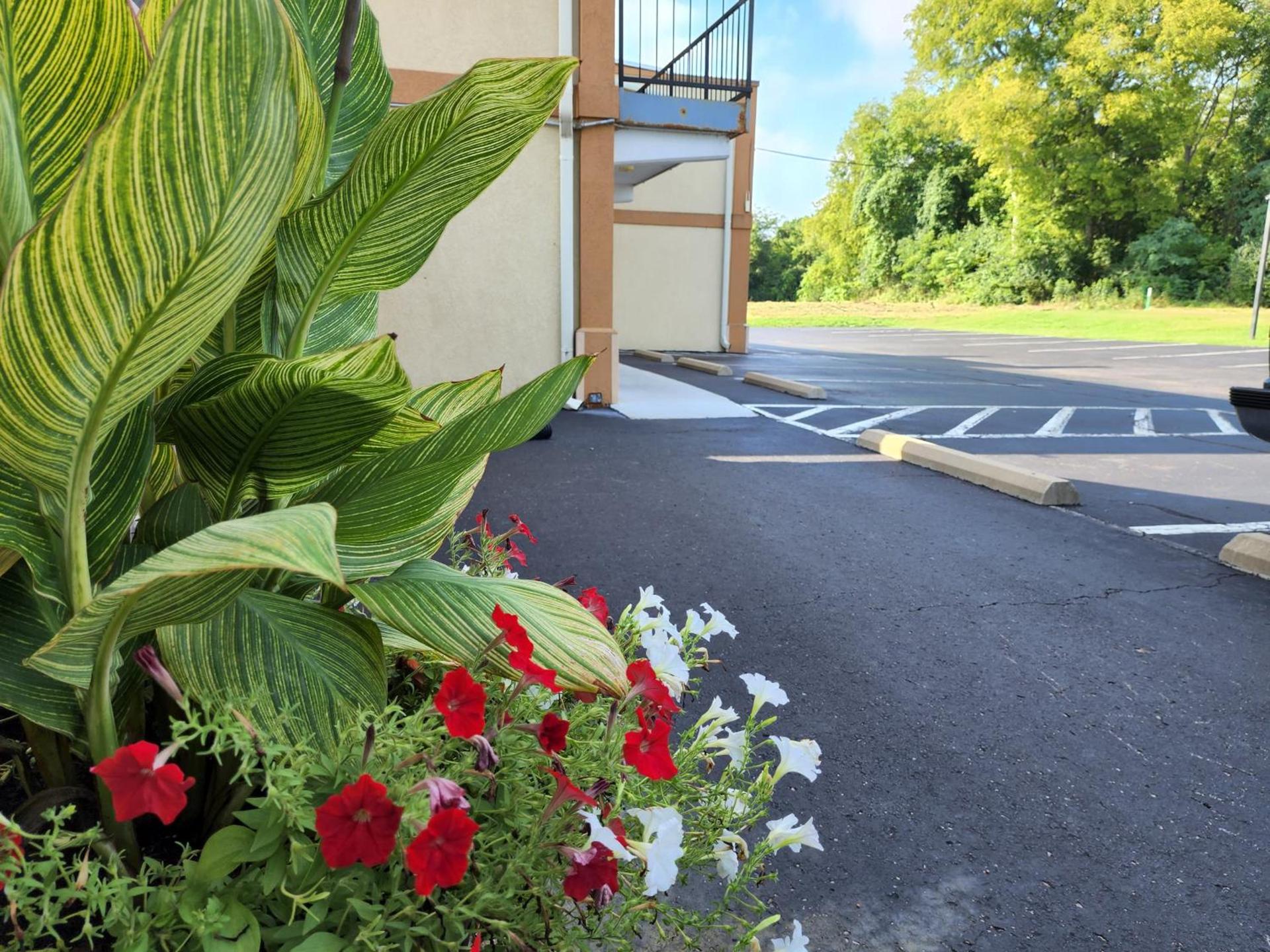 Drakes Creek Inn photo 18