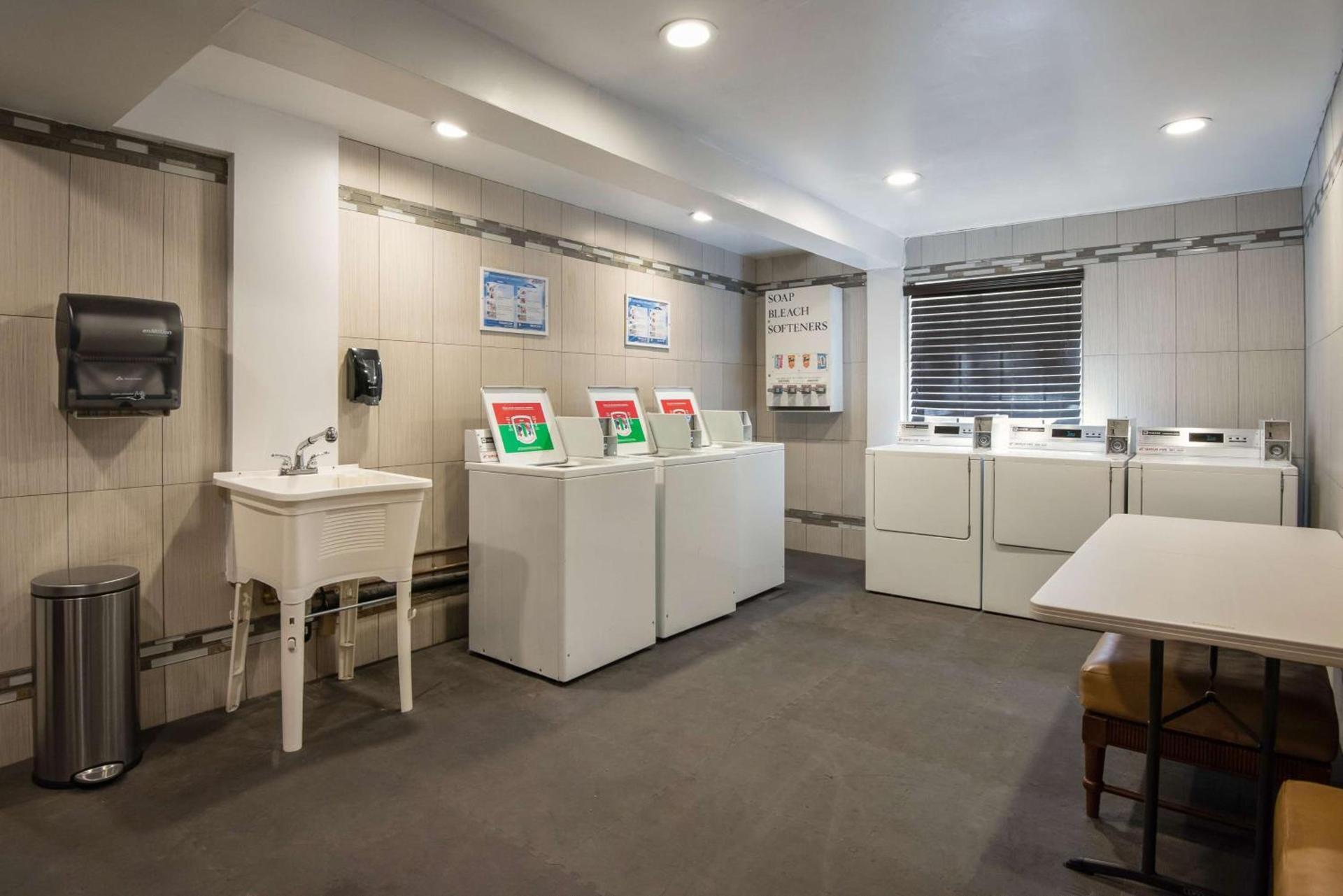 SureStay Plus Hotel by Best Western Reno Airport photo 80
