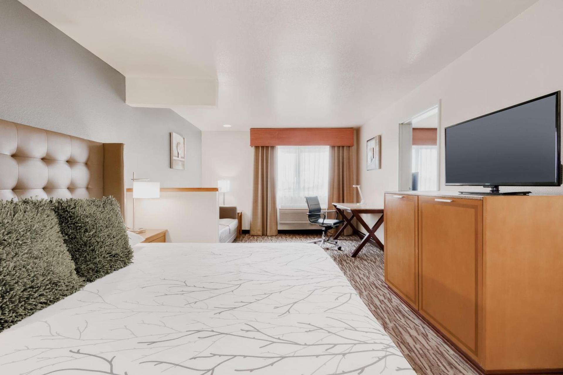 Best Western PLUS Peppertree Airport Inn photo 43