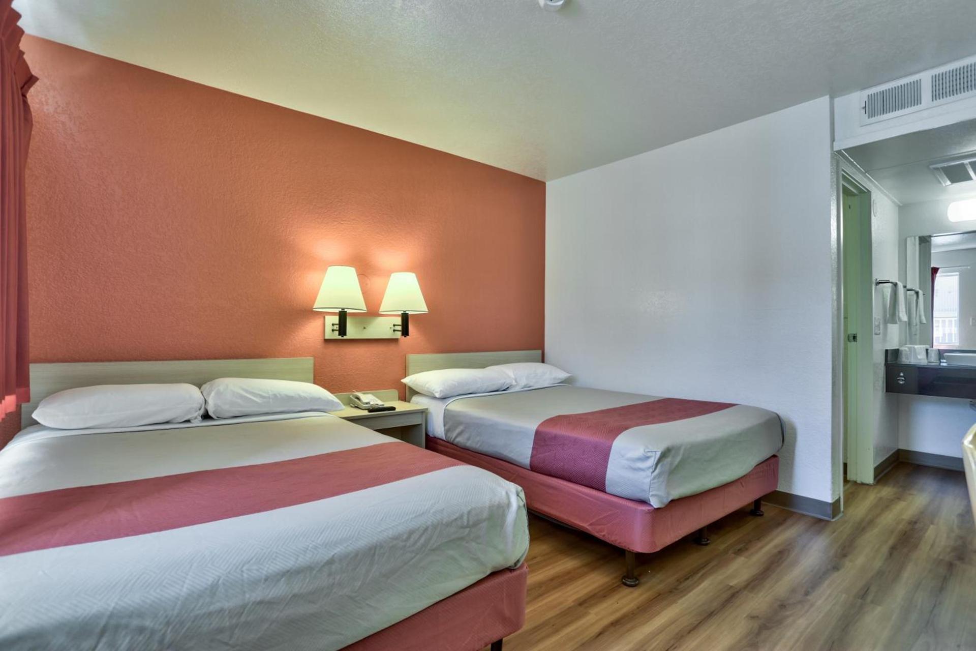 Motel 6-Flagstaff, AZ - Butler photo 21