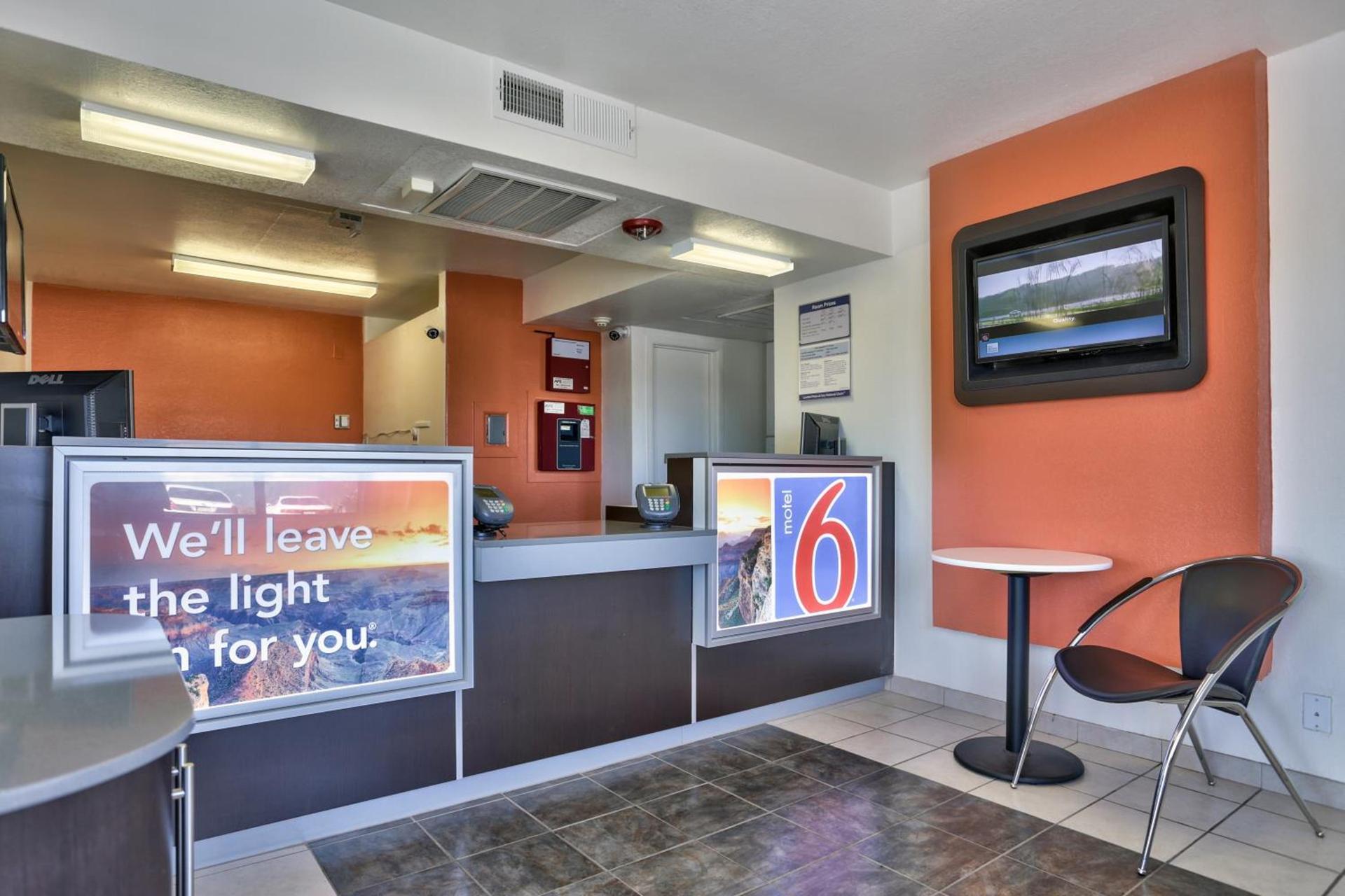 Motel 6-Flagstaff, AZ - Butler photo 20