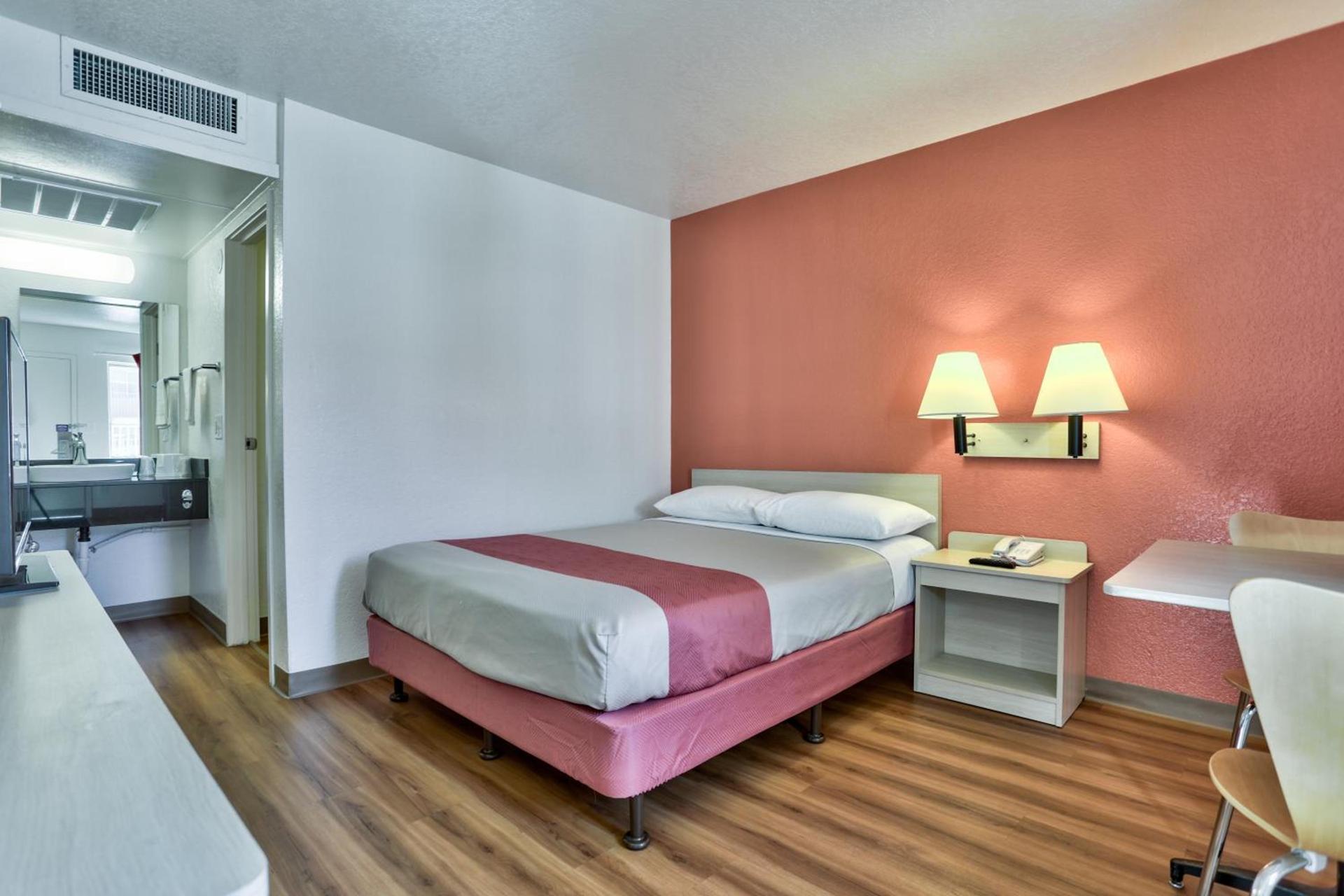 Motel 6-Flagstaff, AZ - Butler photo 30