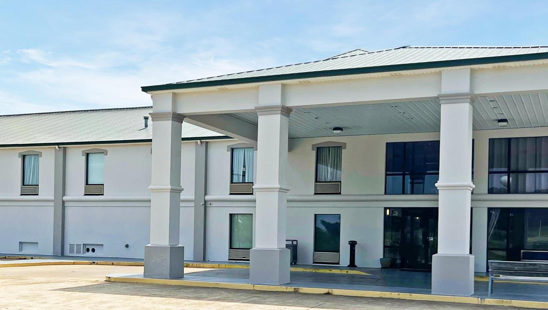 Baymont by Wyndham Philadelphia Choctaw MS — hotel in Philadelphia