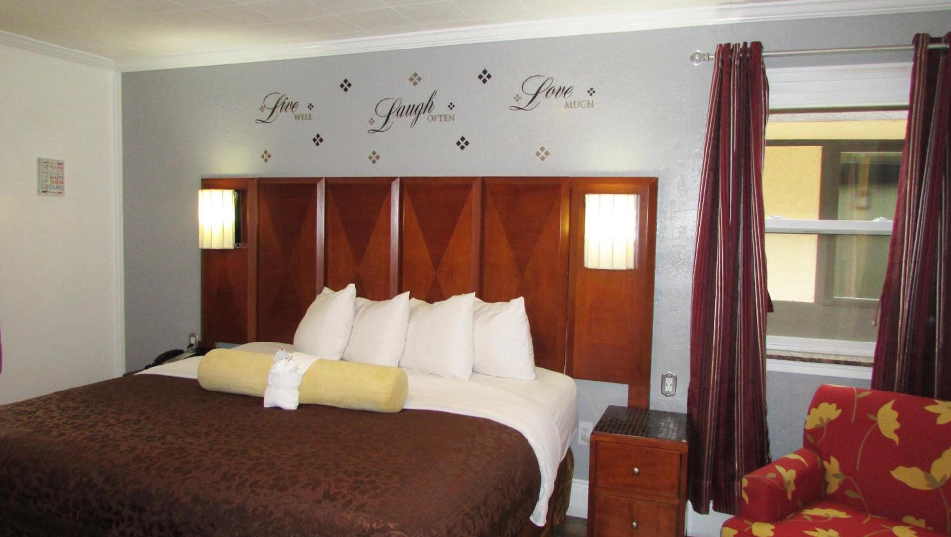 Mountain Star Inn photo 46
