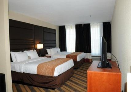 Comfort Suites near Tanger Outlet Mall photo 41