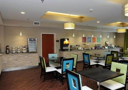 Comfort Suites near Tanger Outlet Mall photo 55