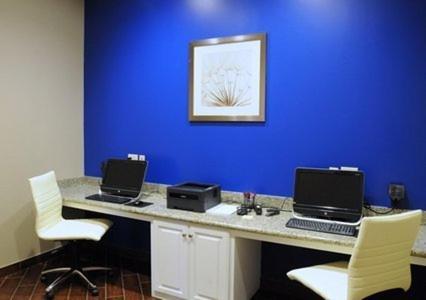 Comfort Suites near Tanger Outlet Mall photo 63