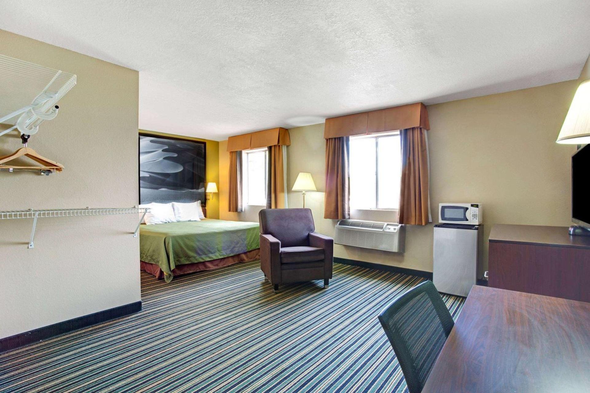 Super 8 by Wyndham Casa Grande photo 5