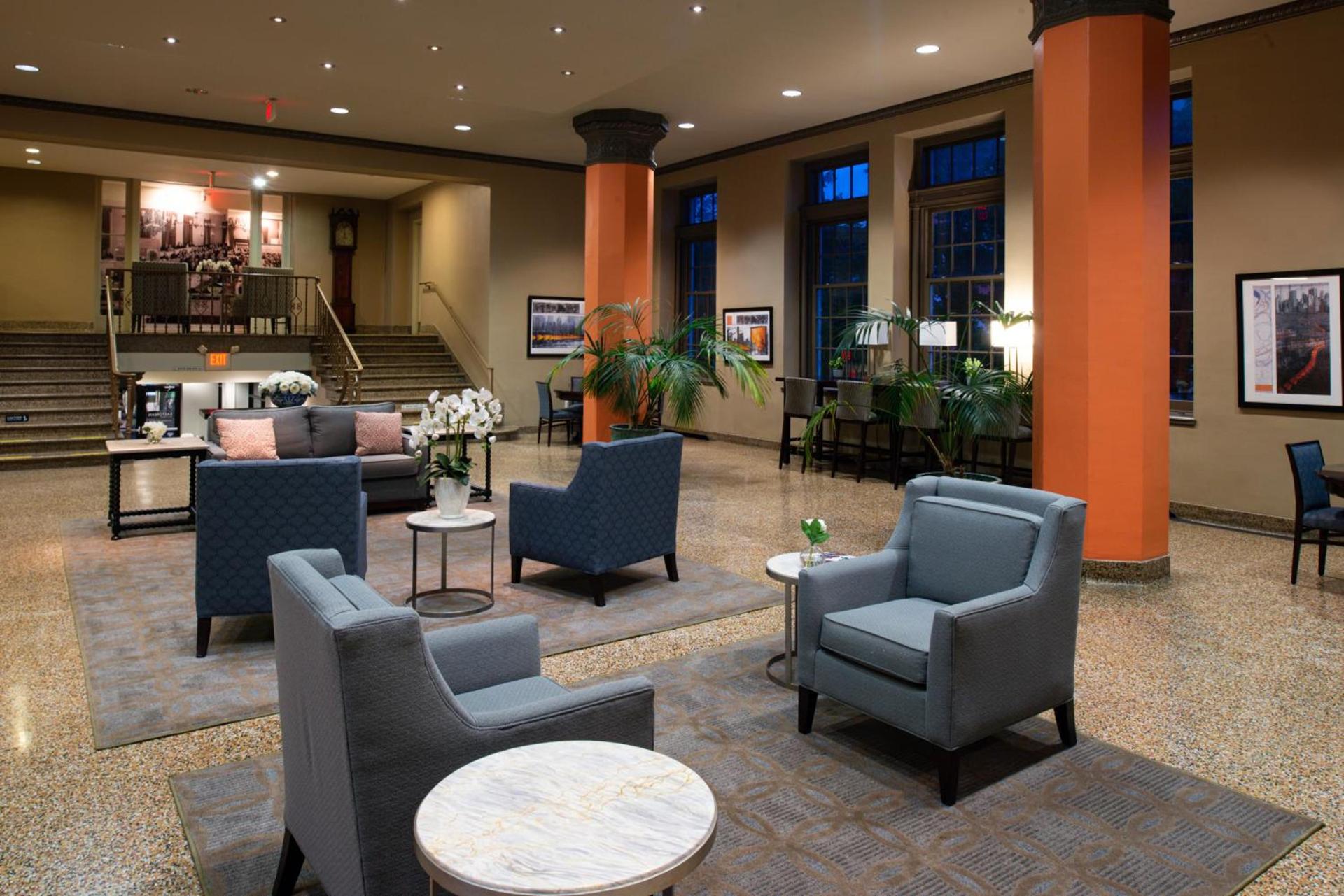 Grand Eastonian Hotel & Suites photo 46