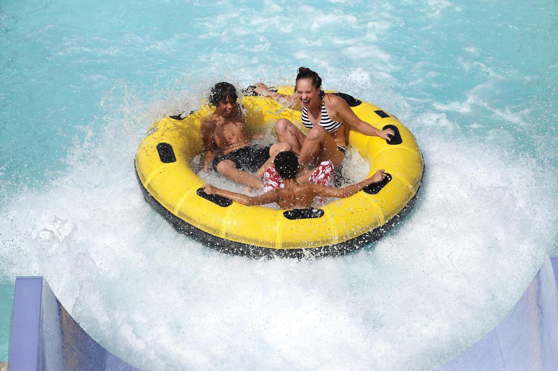 Six Flags Great Escape Lodge & Indoor Waterpark photo 16