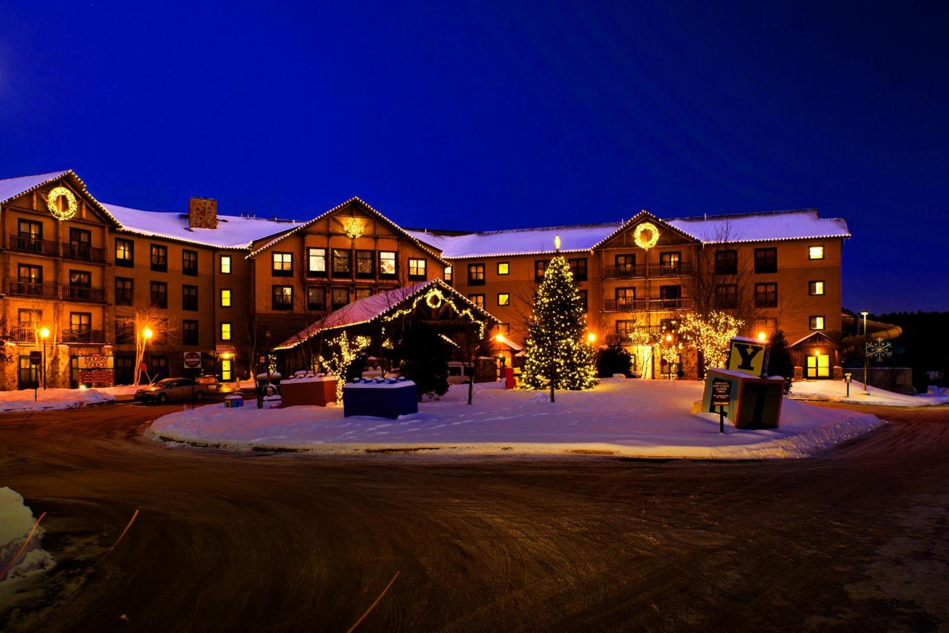 Six Flags Great Escape Lodge & Indoor Waterpark photo 41